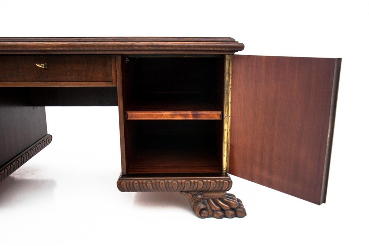 Cabinet set on lion's paws, Germany, early 20th century. For Sale 11
