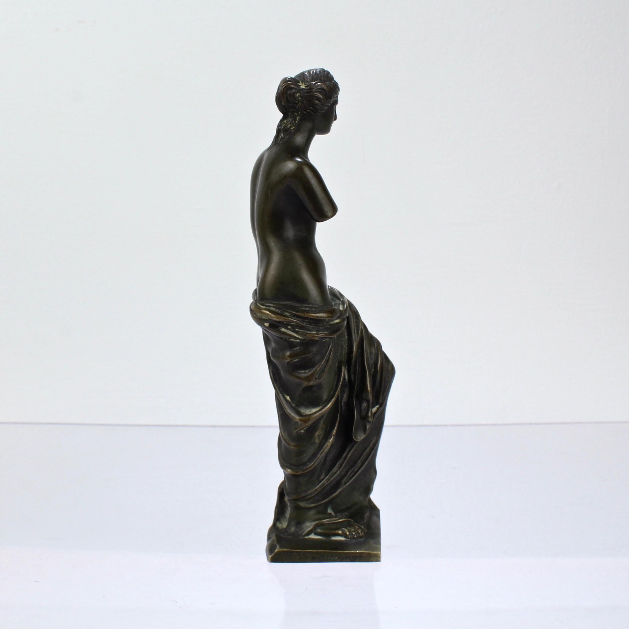 Grand Tour Cabinet Size Bronze Sculpture of Venus de Milo after Ron Liod Sauvage For Sale