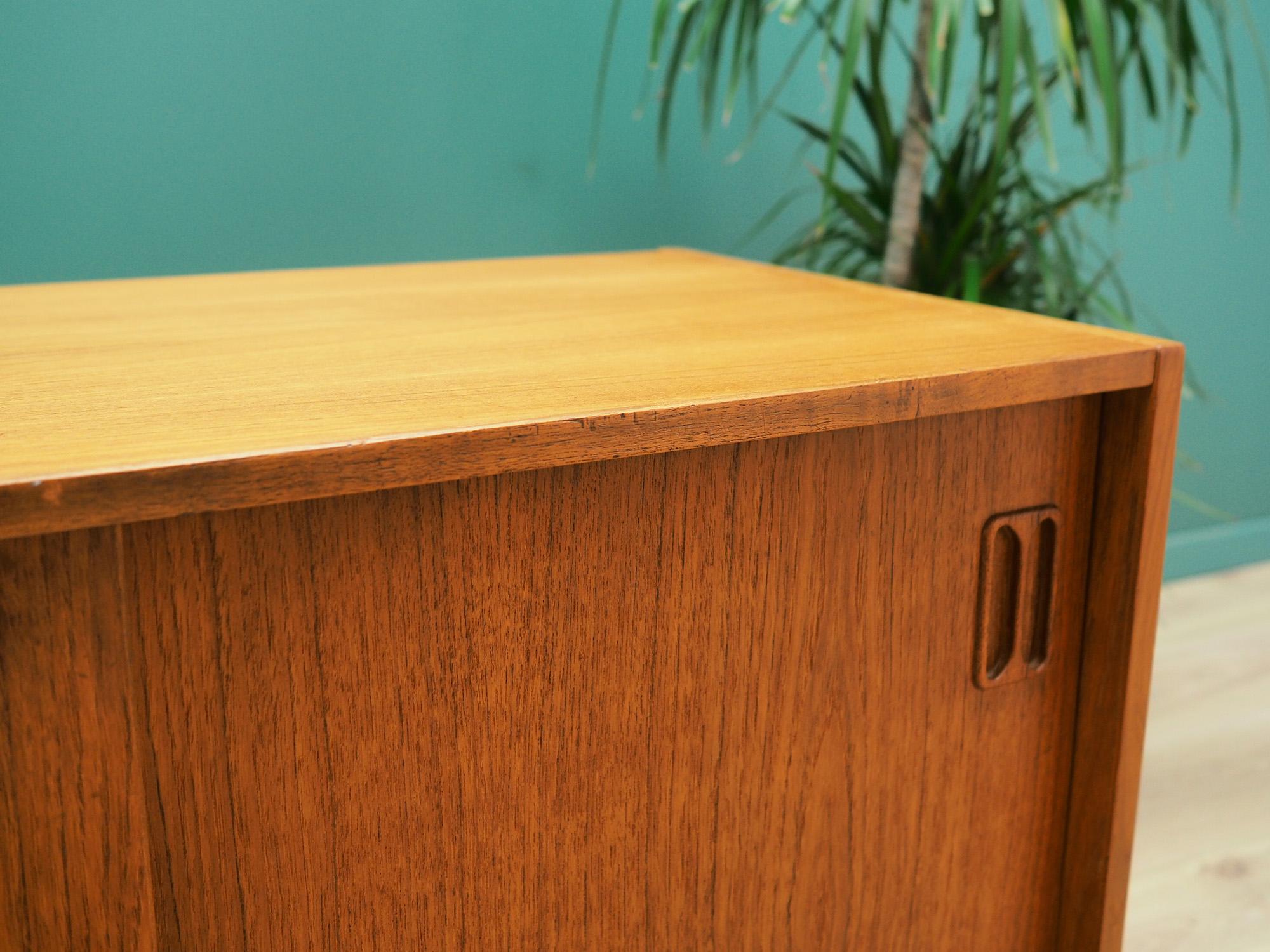 Cabinet Teak, Danish Design, 1960s For Sale 2