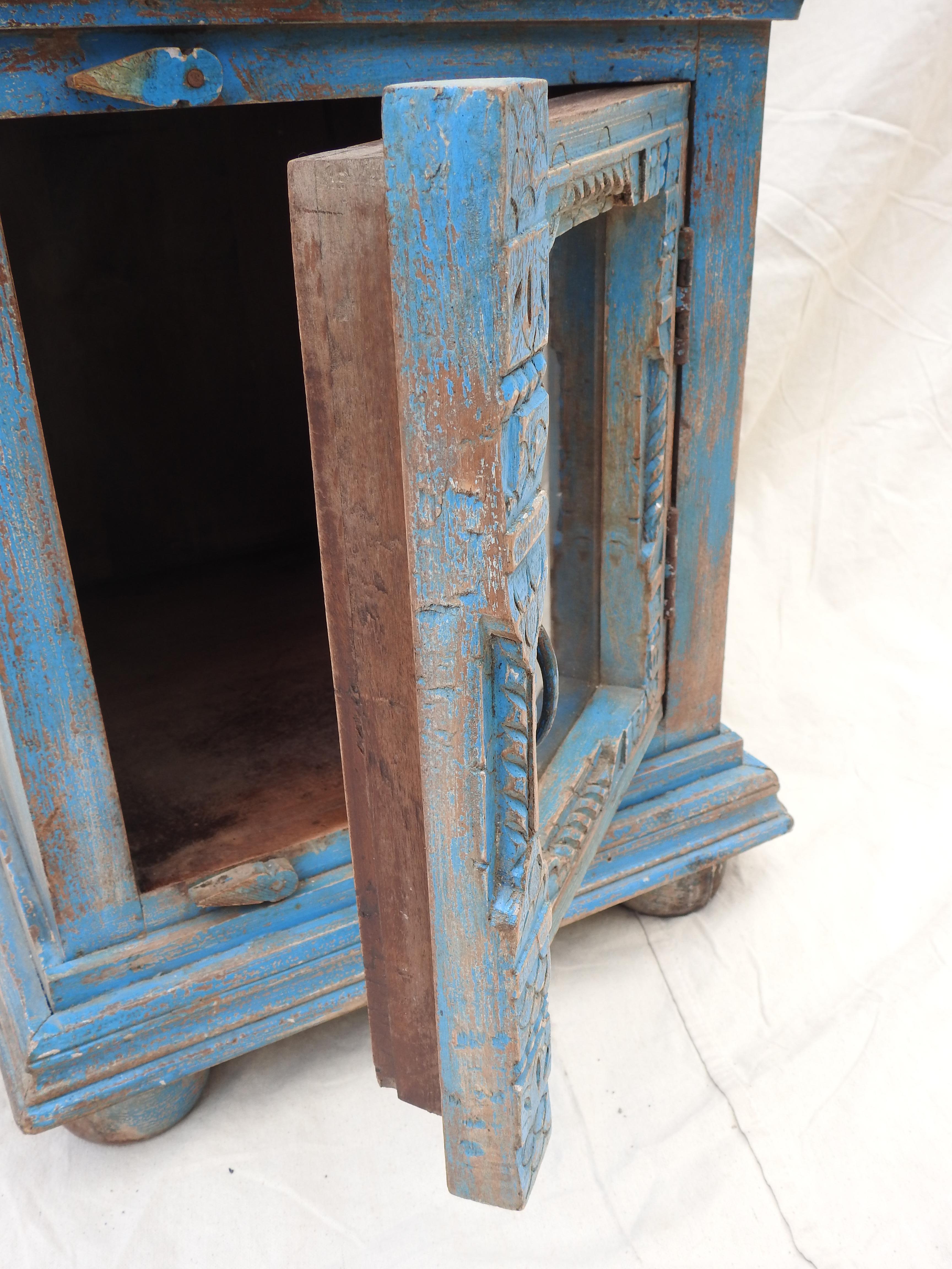 Cabinet Turquoise Painted with Glass Door For Sale 2