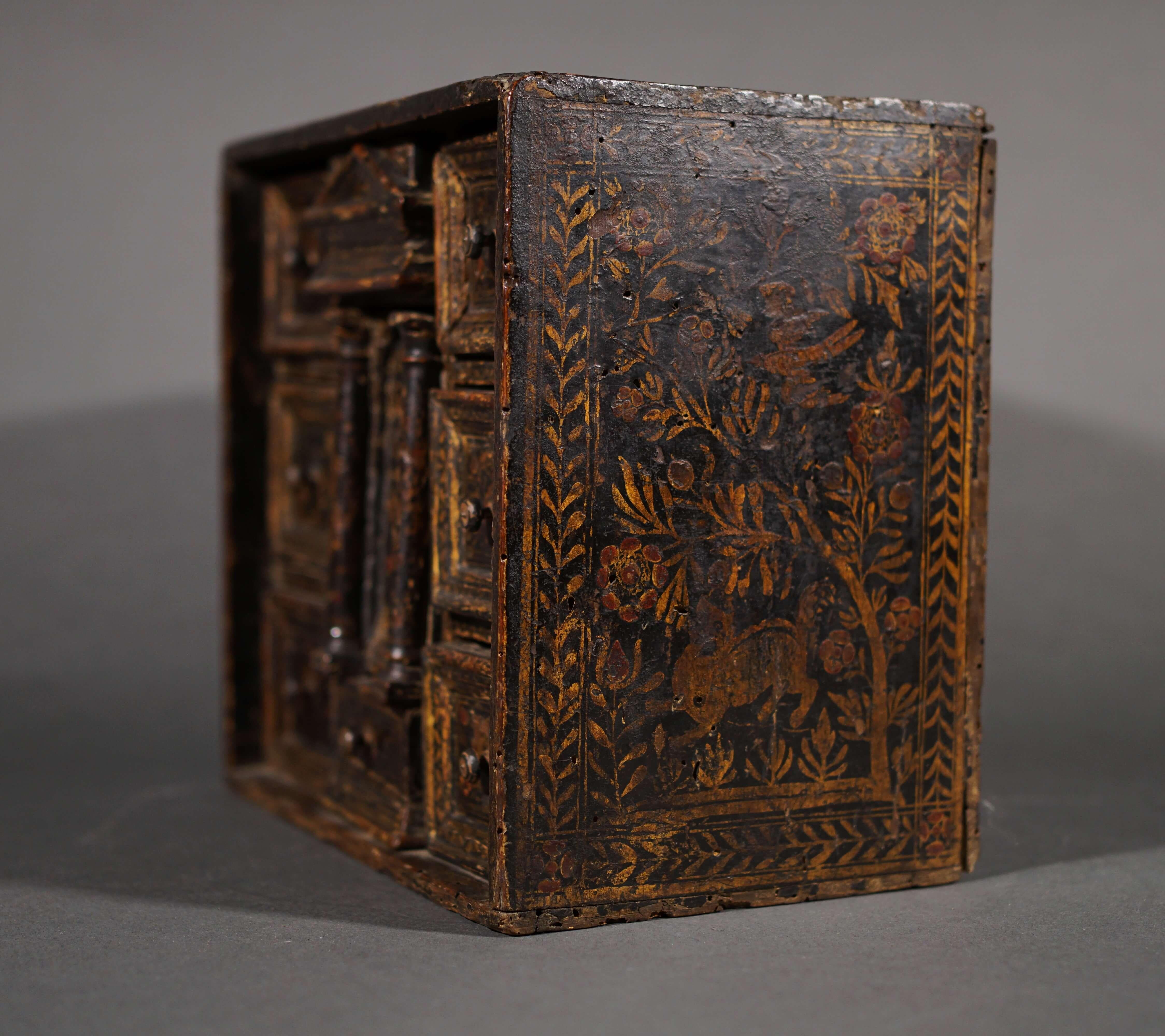 Rinascimento Cabinet Veneziano del XVI secolo Legno Laccato 