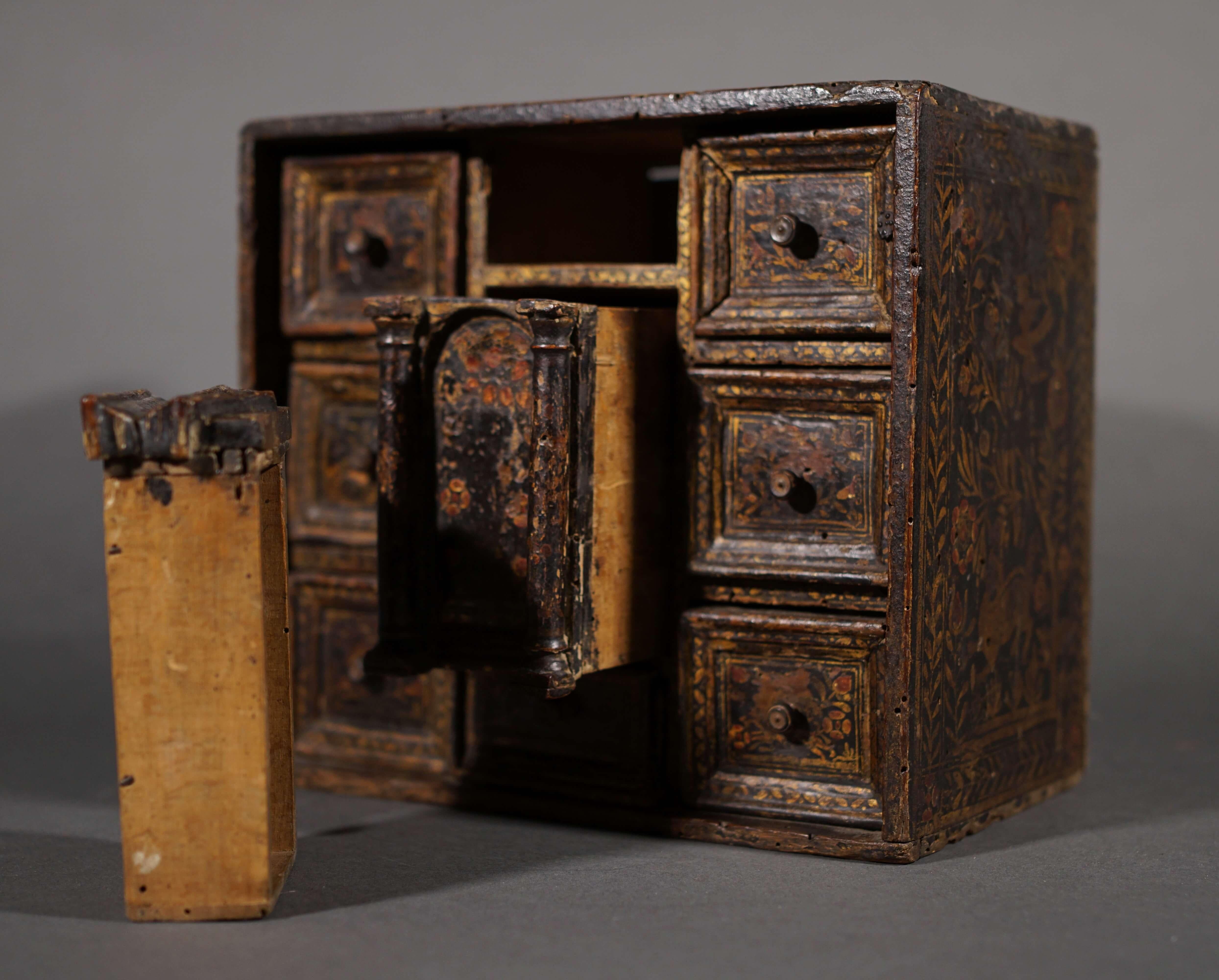 Cabinet Veneziano del XVI secolo Legno Laccato 