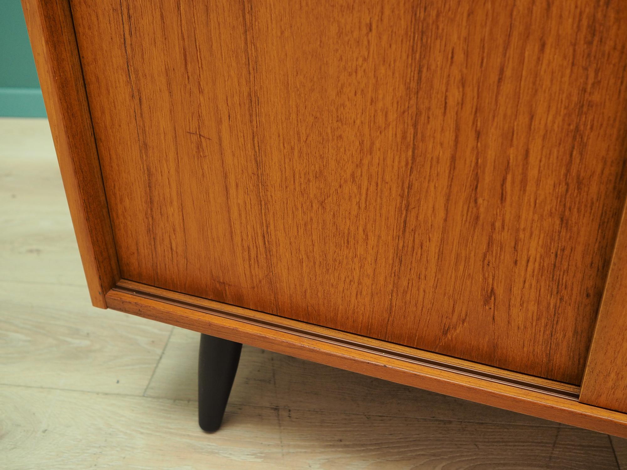 Cabinet Vintage Teak, 1960s-1970s For Sale 3