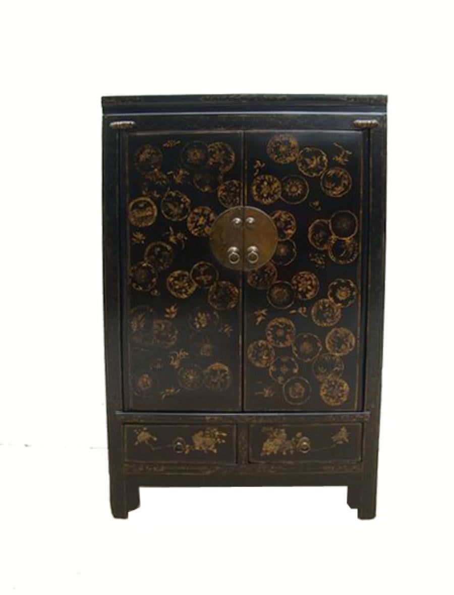 Chinese Export Cabinet with Hand Painted Dandelions For Sale