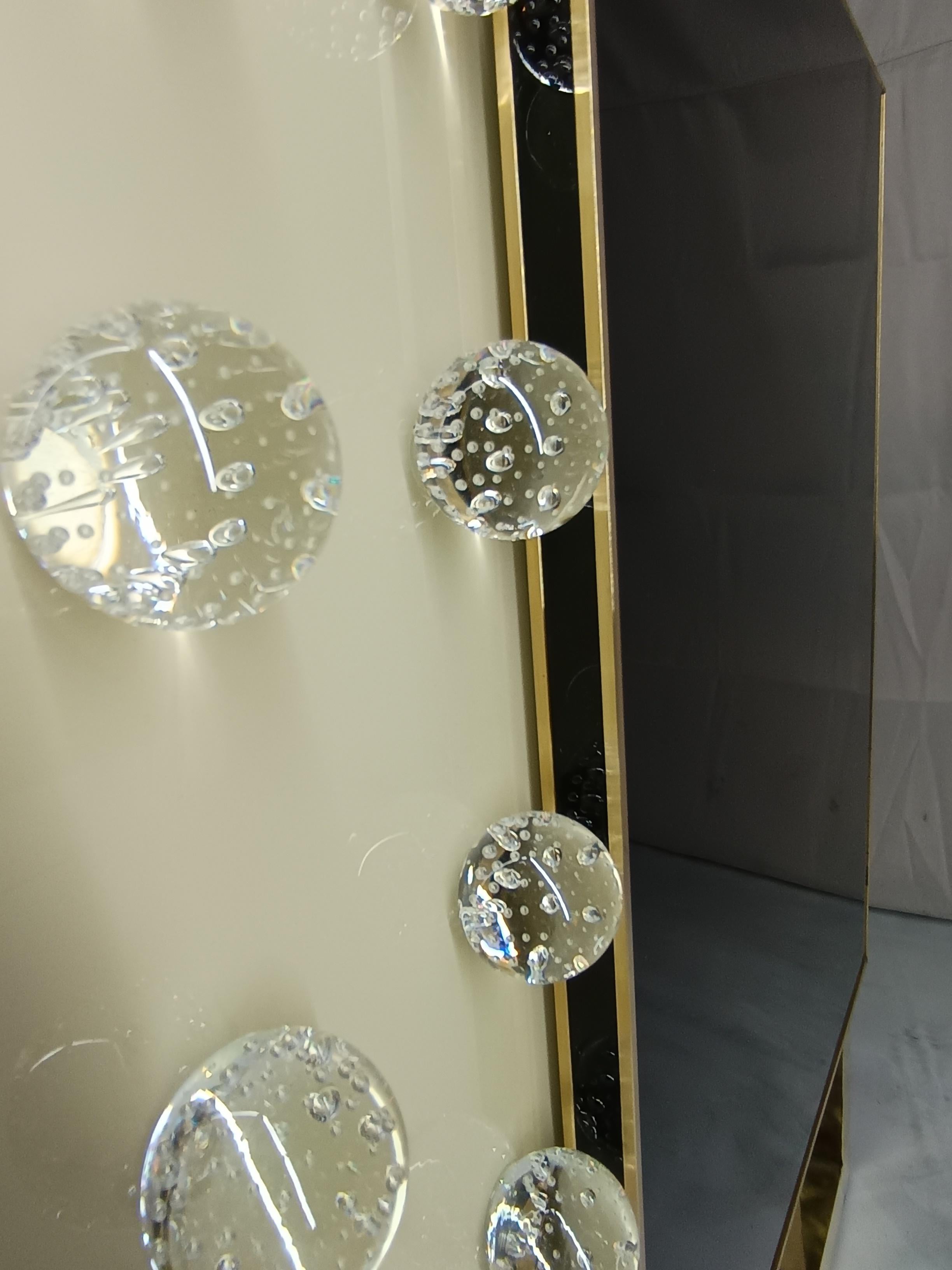 Spektakuläres Kabinett in Weiß und Schwarz aus Murano Glass Made in Italy erhältlich im Zustand „Neu“ im Angebot in Guazzora, IT