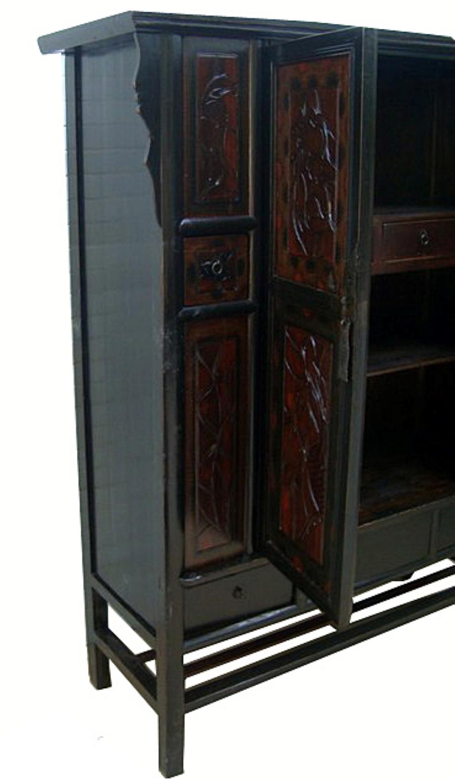Cabinet with Carved Panel Doors In Good Condition For Sale In Merrimack, NH