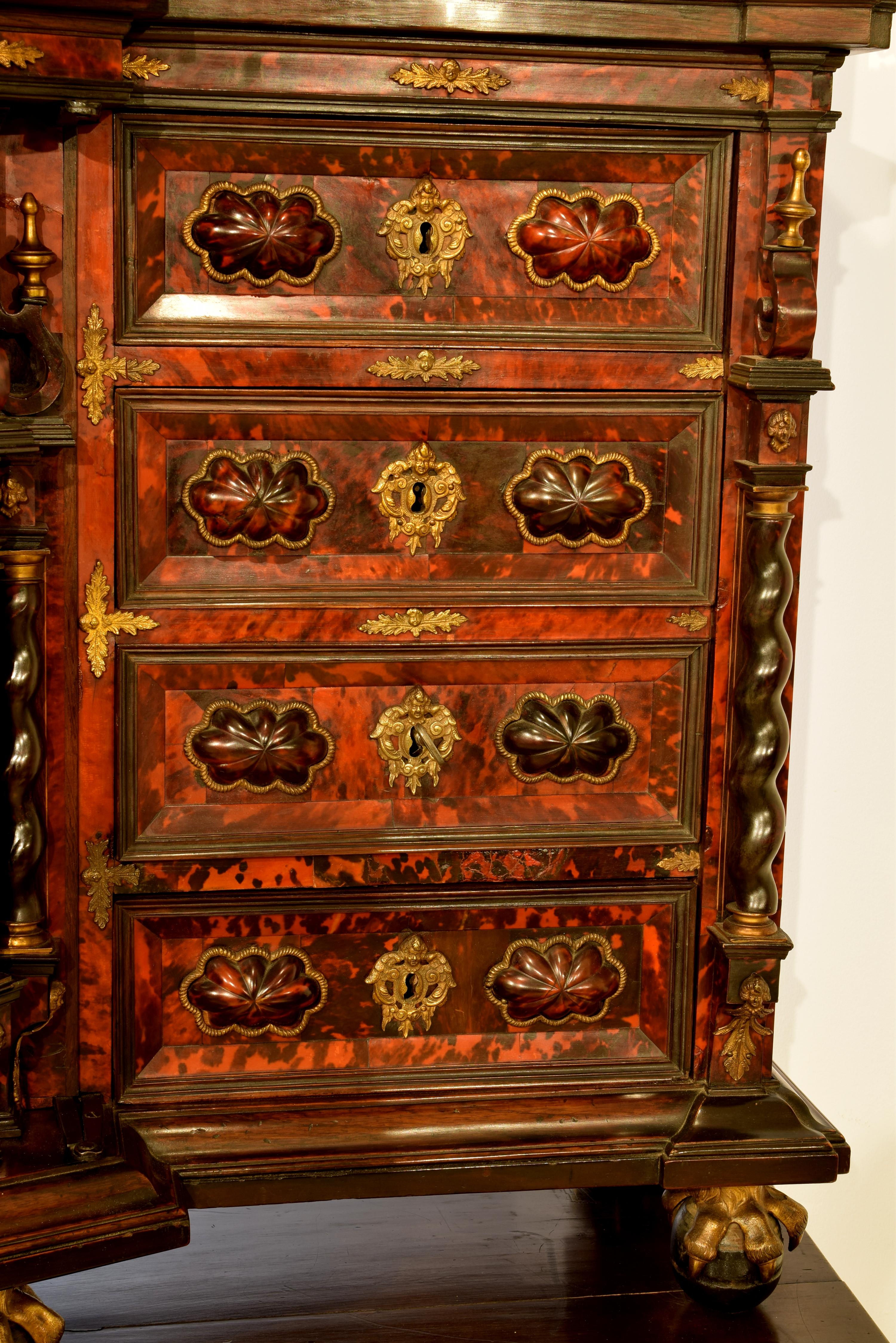 Cabinet with Table, Tortoiseshell, Bronze, Etc, Italy, 17th Century and Later For Sale 4