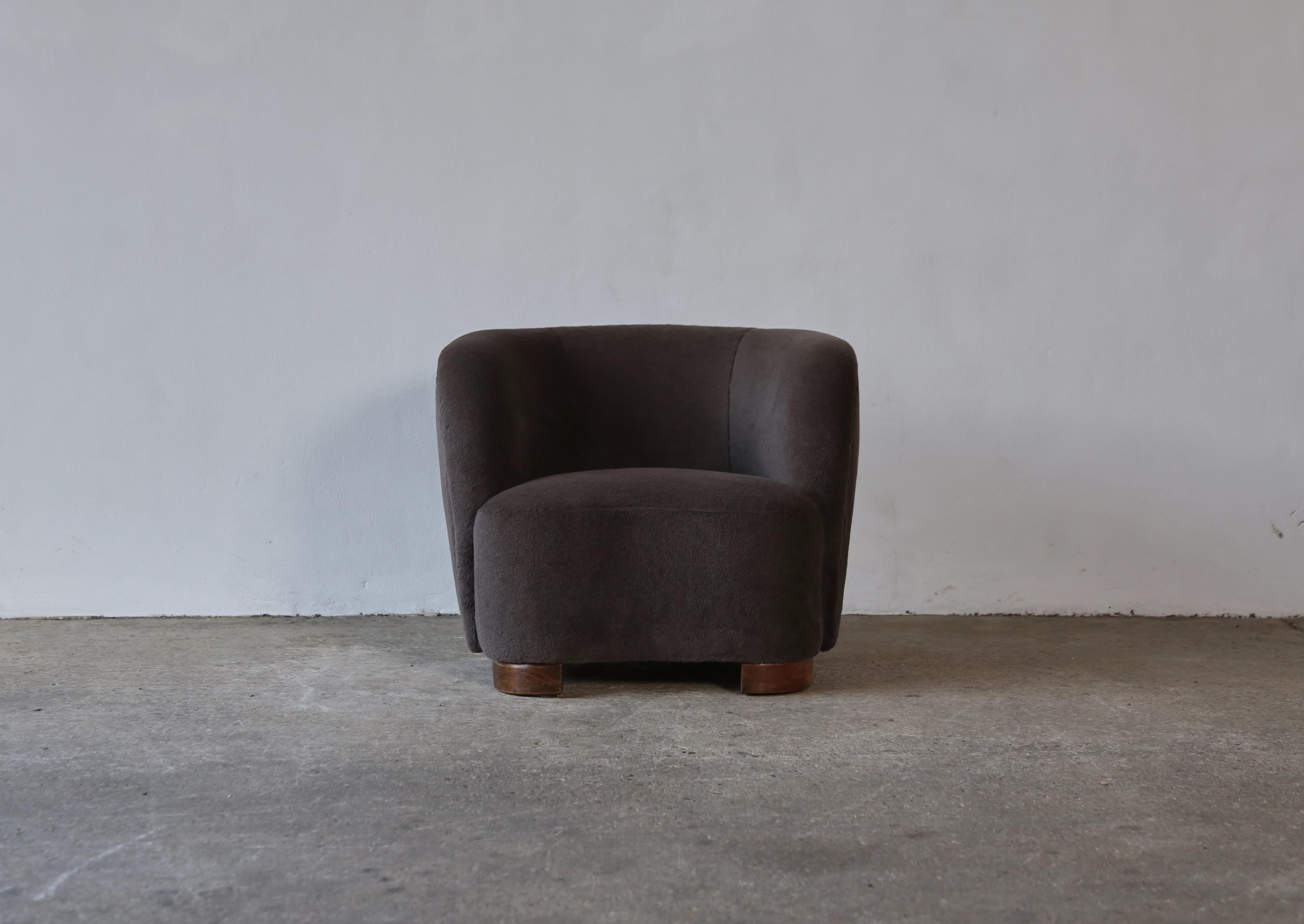 Mid-Century Modern Cabinetmaker Lounge Chair, Denmark, 1940s, Newly Upholstered in Alpaca