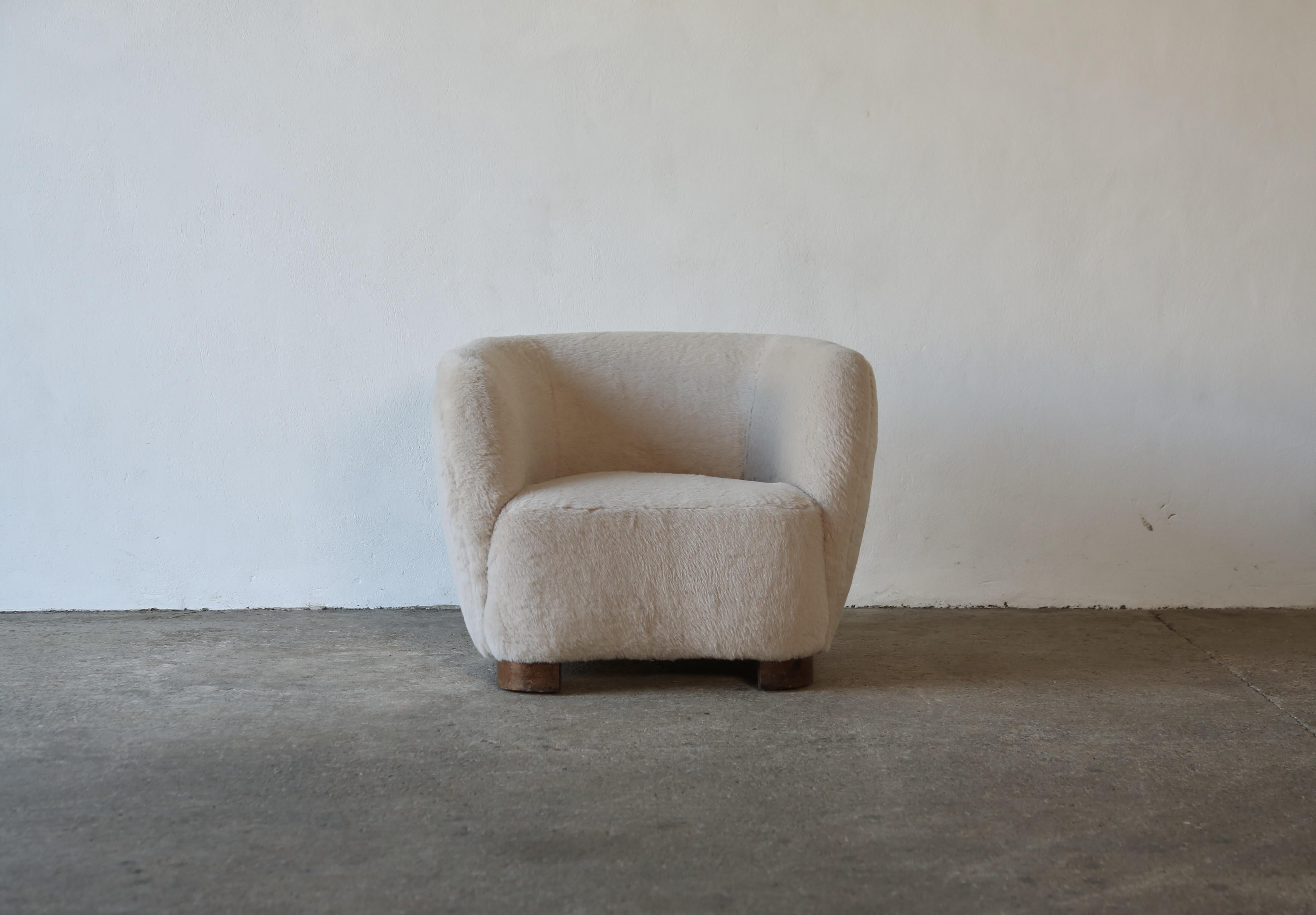 Danish Cabinetmaker Lounge Chair, Denmark, 1940s, Newly Upholstered in Alpaca