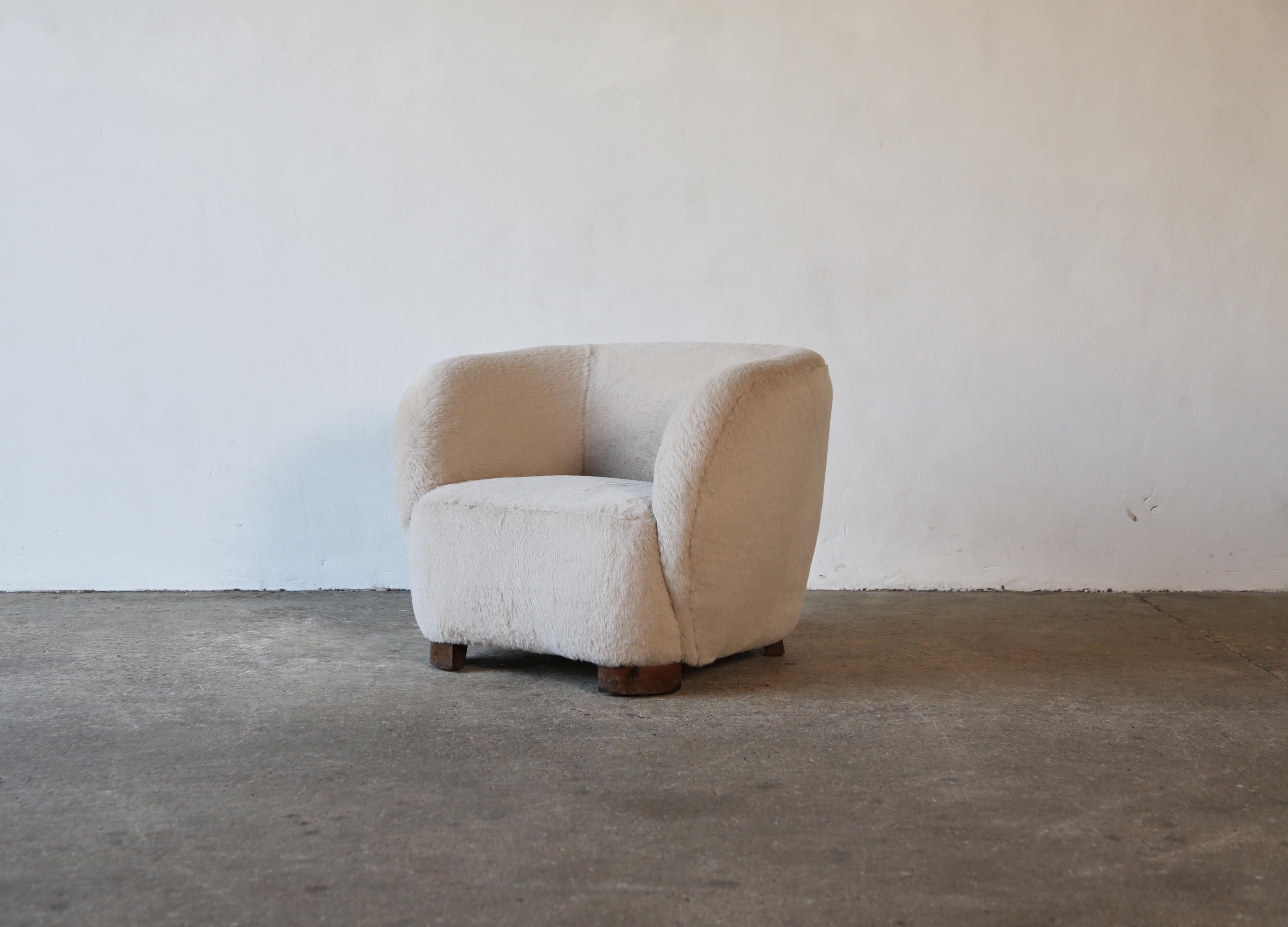 Cabinetmaker Lounge Chair, Denmark, 1940s, Newly Upholstered in Alpaca 2