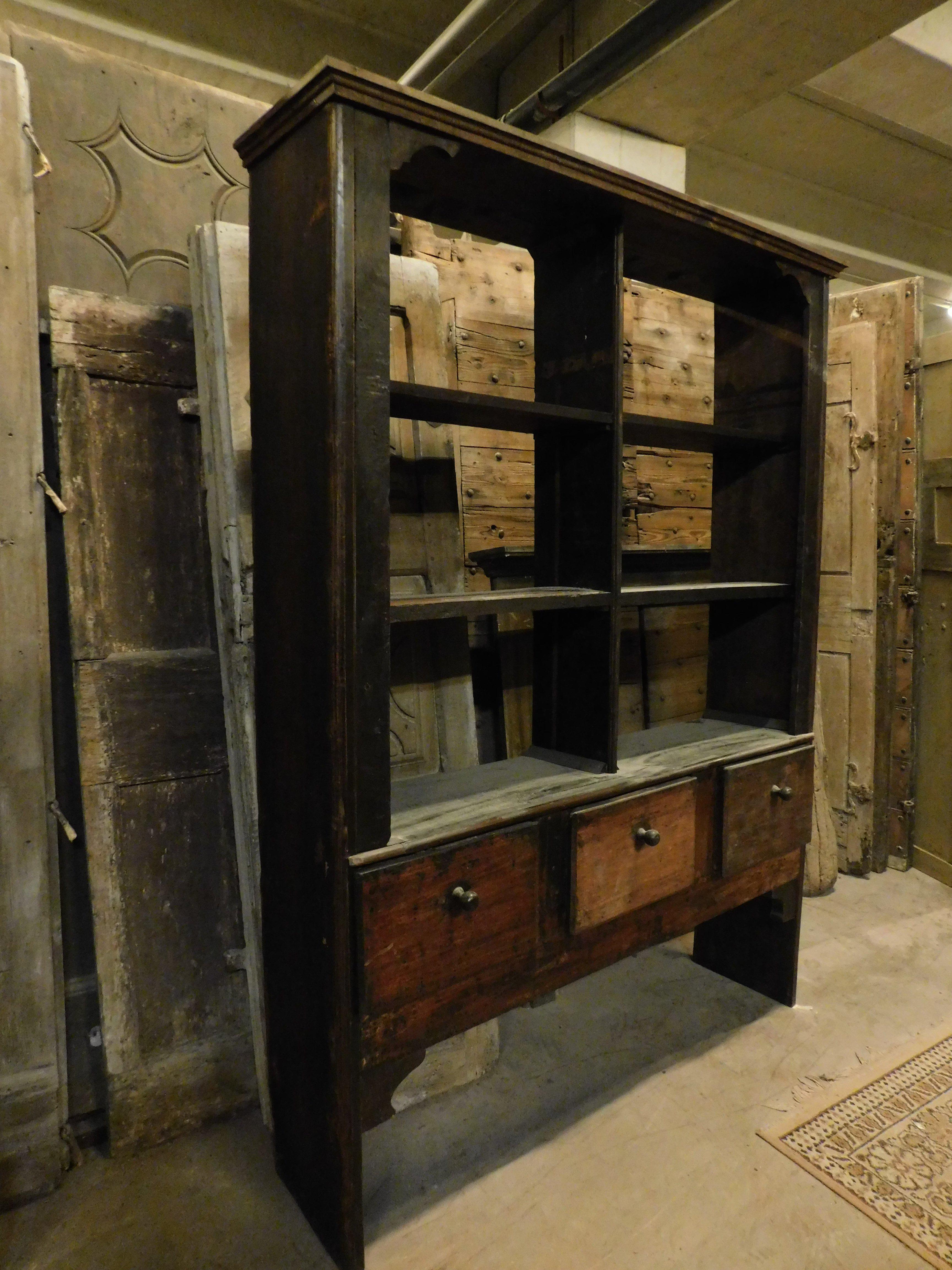 Pioppo Armadi credenze libreria etagere rustica in legno di pioppo, Italia in vendita