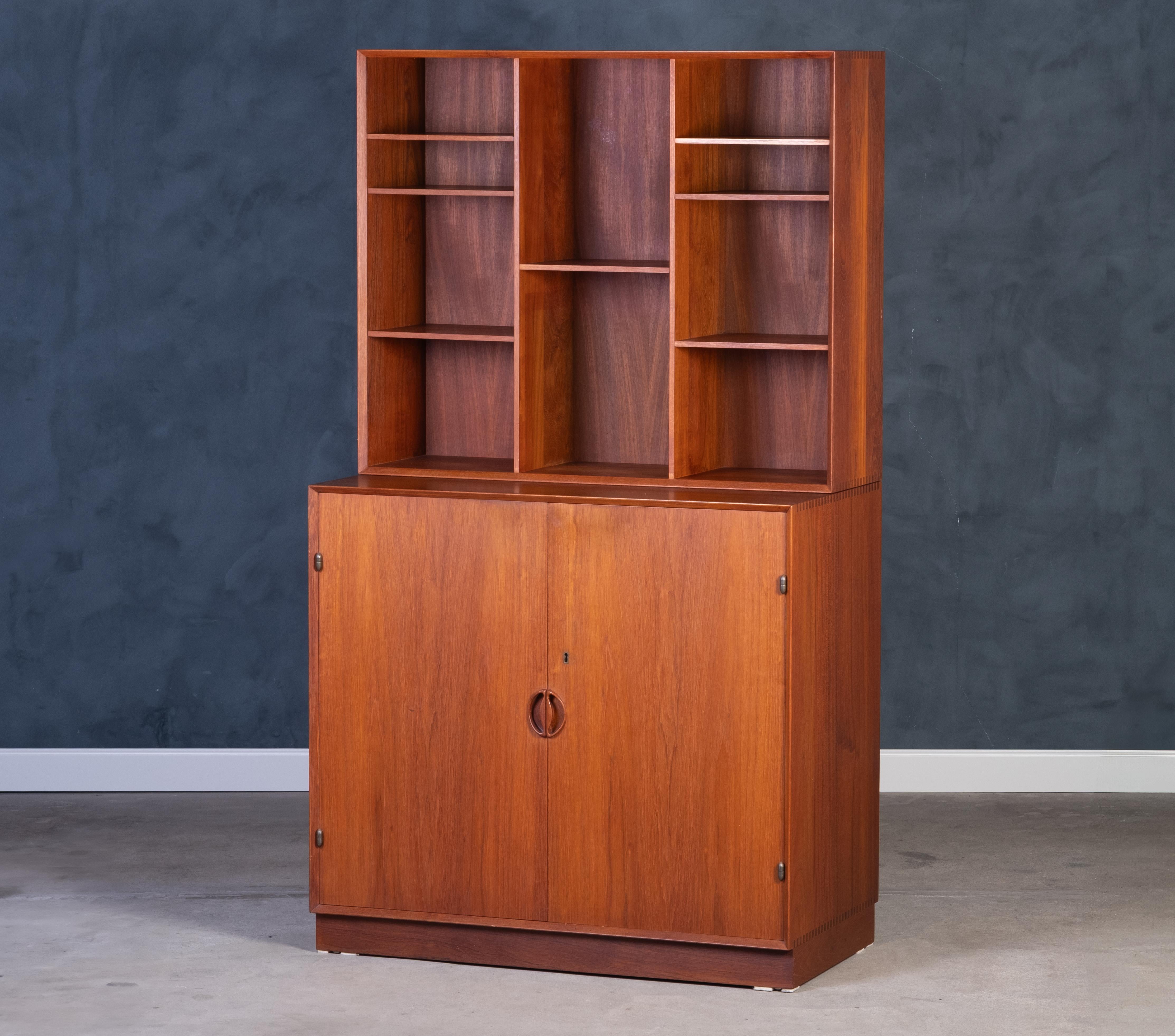 Mid-Century Modern Cabinets in Teak by Peter Hvidt & Orla Mølgaard for Søborg Møbelfabrik For Sale