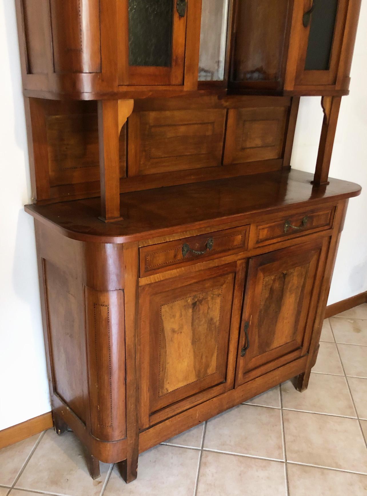 Cabinets Italian Showcase in National Walnut in Natural Color Art Deco Style For Sale 3