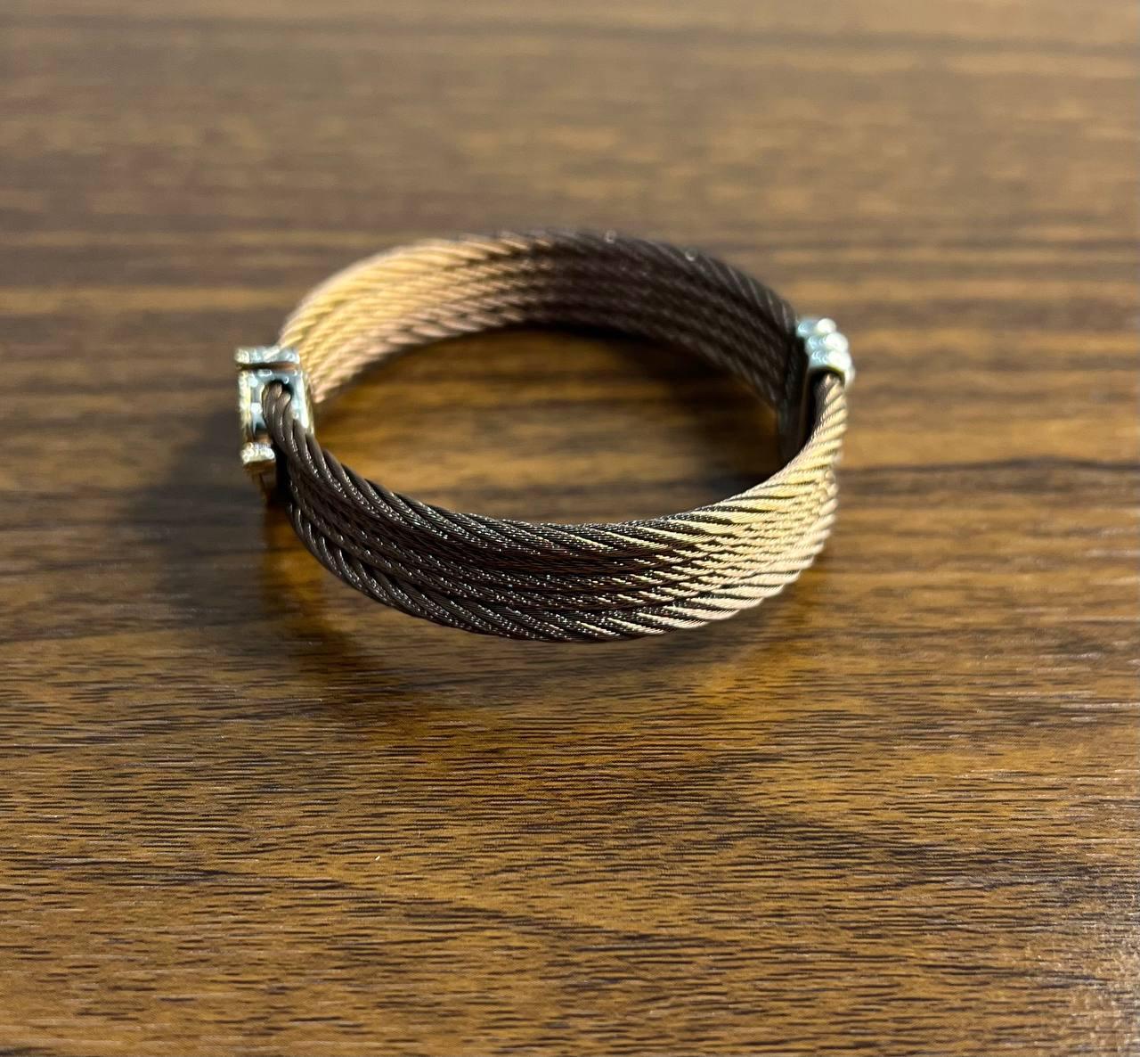 The Row avec Filigrane en or blanc 18K et diamants Brown Statement Bracelet en vente 1