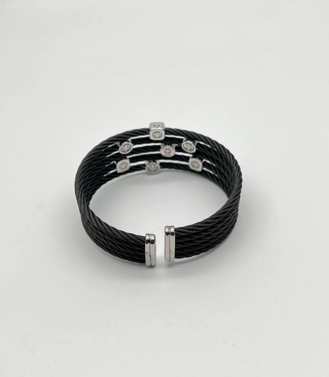 Taglio rotondo Bracciale a più file con filigrana e diamanti bianchi in oro bianco 18 carati in vendita