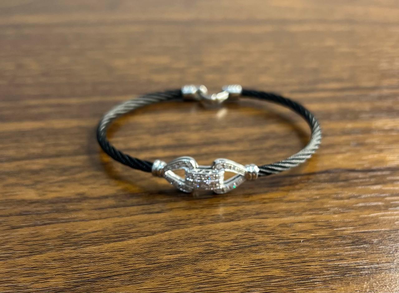 Bracelet filigrane d'une seule rangée avec diamants blancs et or blanc 18 carats Pour femmes en vente