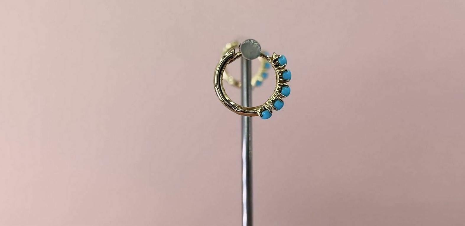 Cabochon 0.43 Carat Turquoise Yellow Gold Huggie Hoop Earrings In New Condition For Sale In Los Angeles, CA