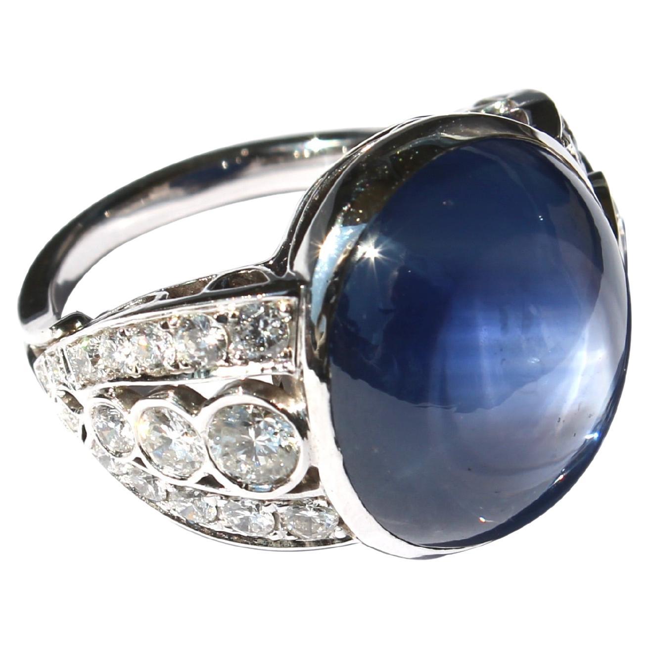 Cabochon 25.81 Carats Ceylon Sapphire and Gold 18k Ring For Sale