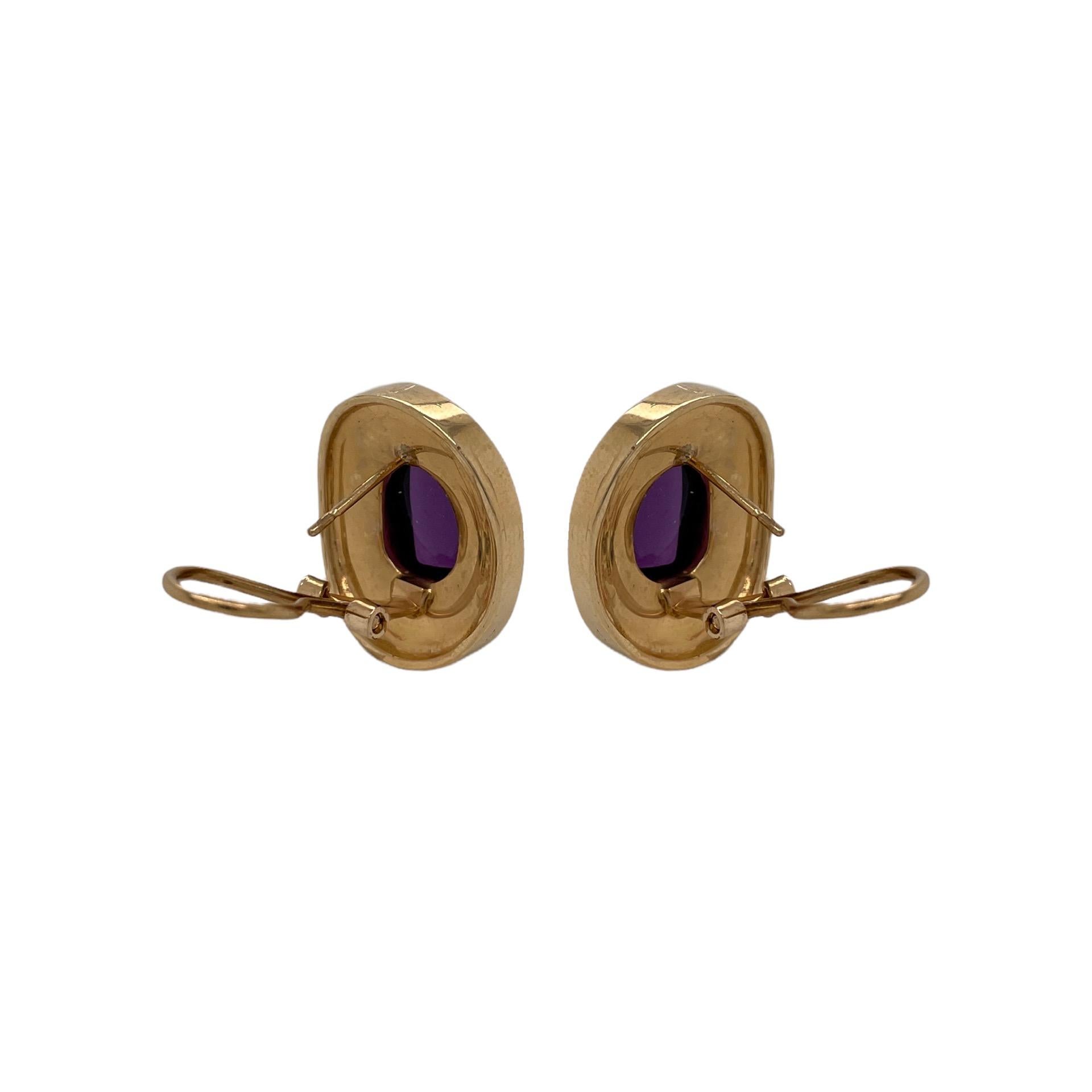 Romantic Cabochon Amethyst & 14 Karat Yellow Gold Earrings For Sale