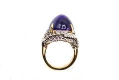 Cabochon Amethyst Diamond 18 Karat Gold 1970s Ring