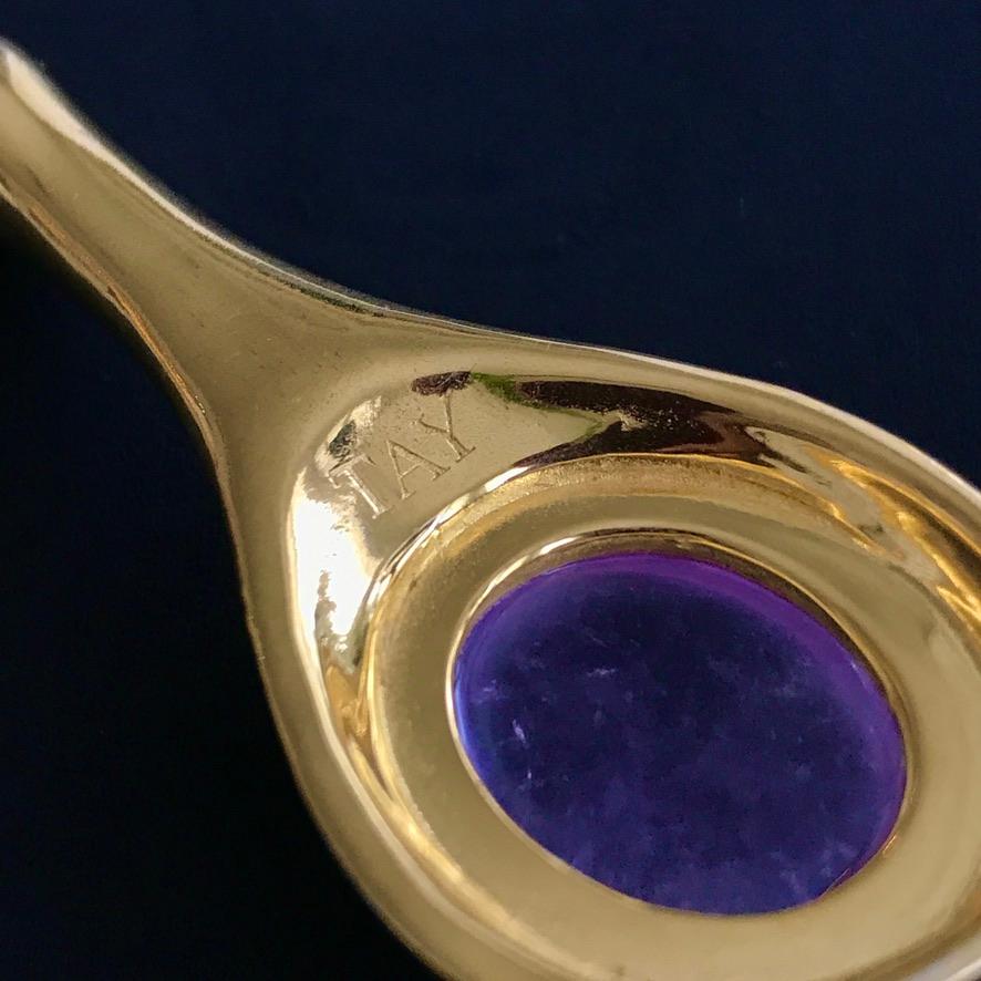 Pendentif 'gouttelette' en améthyste cabochon sur collier en vente 2