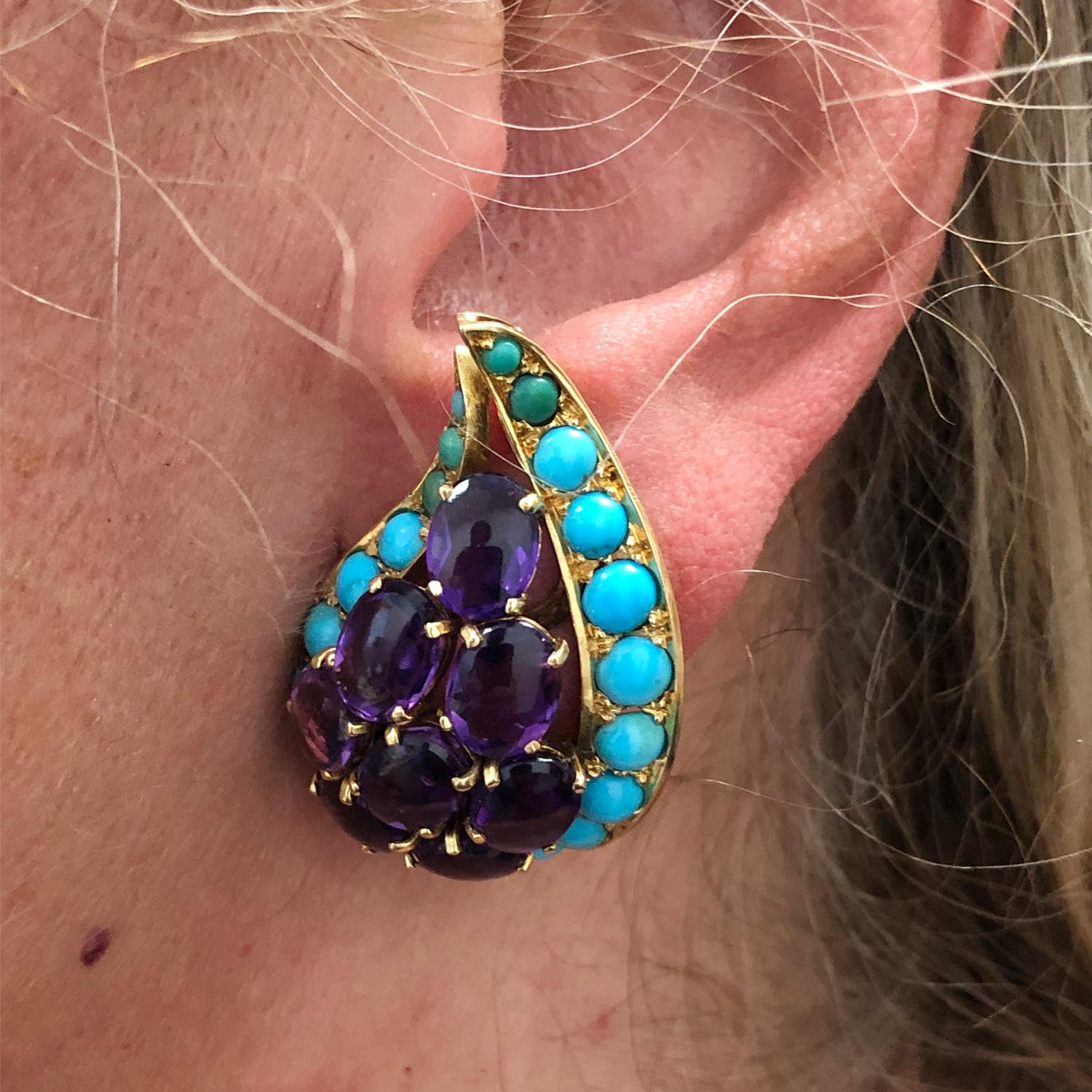 Cabochon Amethyst, Turquoise Paisley Brooch & Earrings In Good Condition In New York, NY
