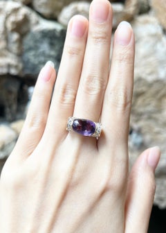 Cabochon Amethyst with Cubic Zirconia Ring set in 18K Rose Gold Settings