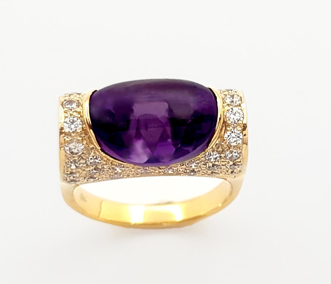 Cabochon Amethyst with Cubic Zirconia Ring set in 18K Rose Gold Settings For Sale 4