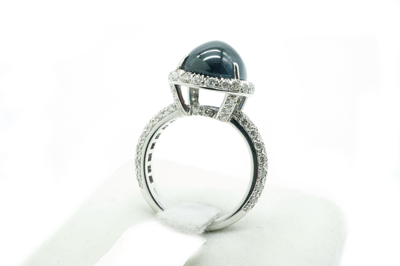 Cabochon Blu Sapphire Ct 10.74 and Diamonds White Gold Dome Ring For Sale 1