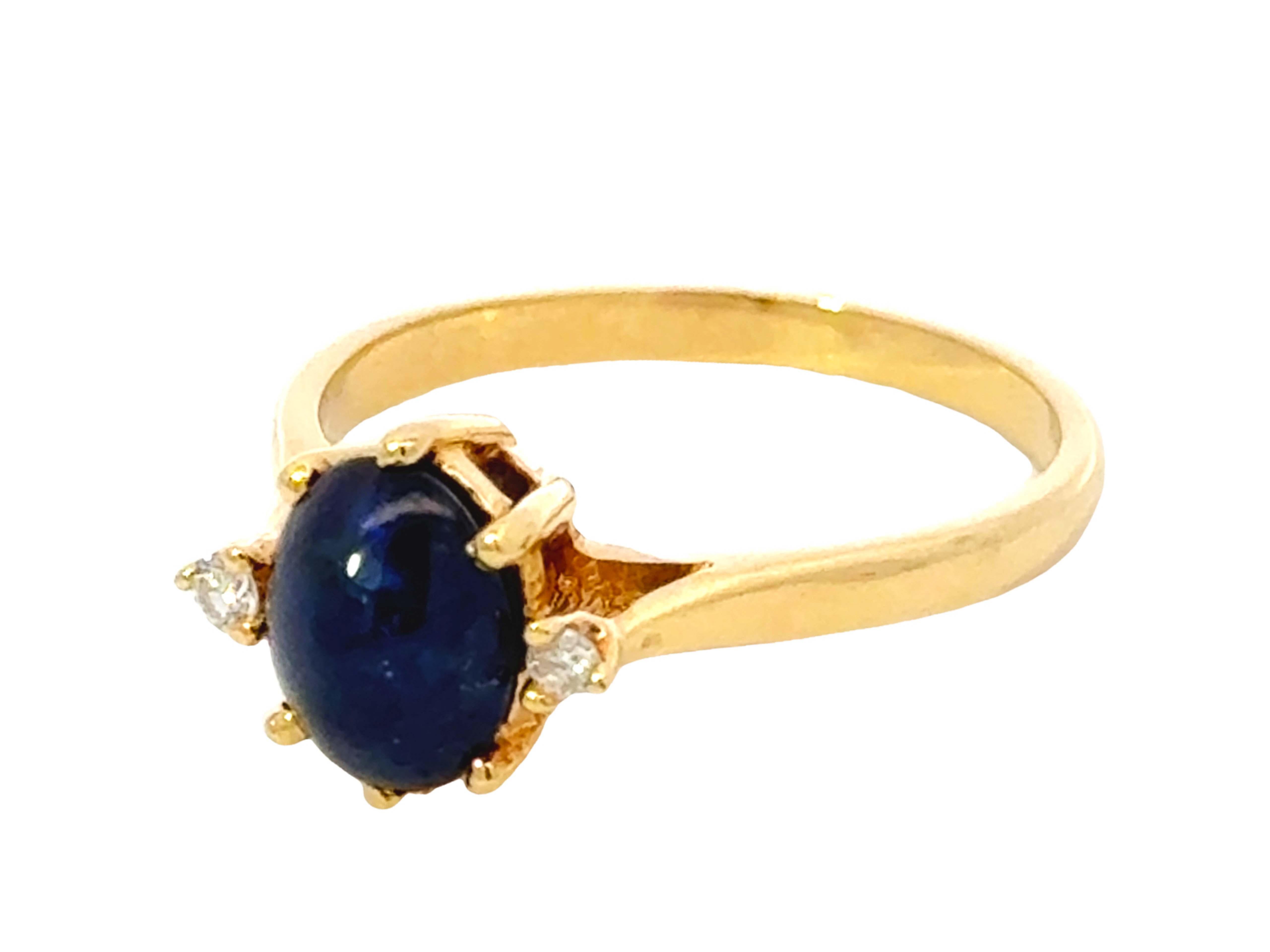 Cabochon Blue Sapphire Diamond Ring 18k Yellow Gold In Excellent Condition For Sale In Honolulu, HI