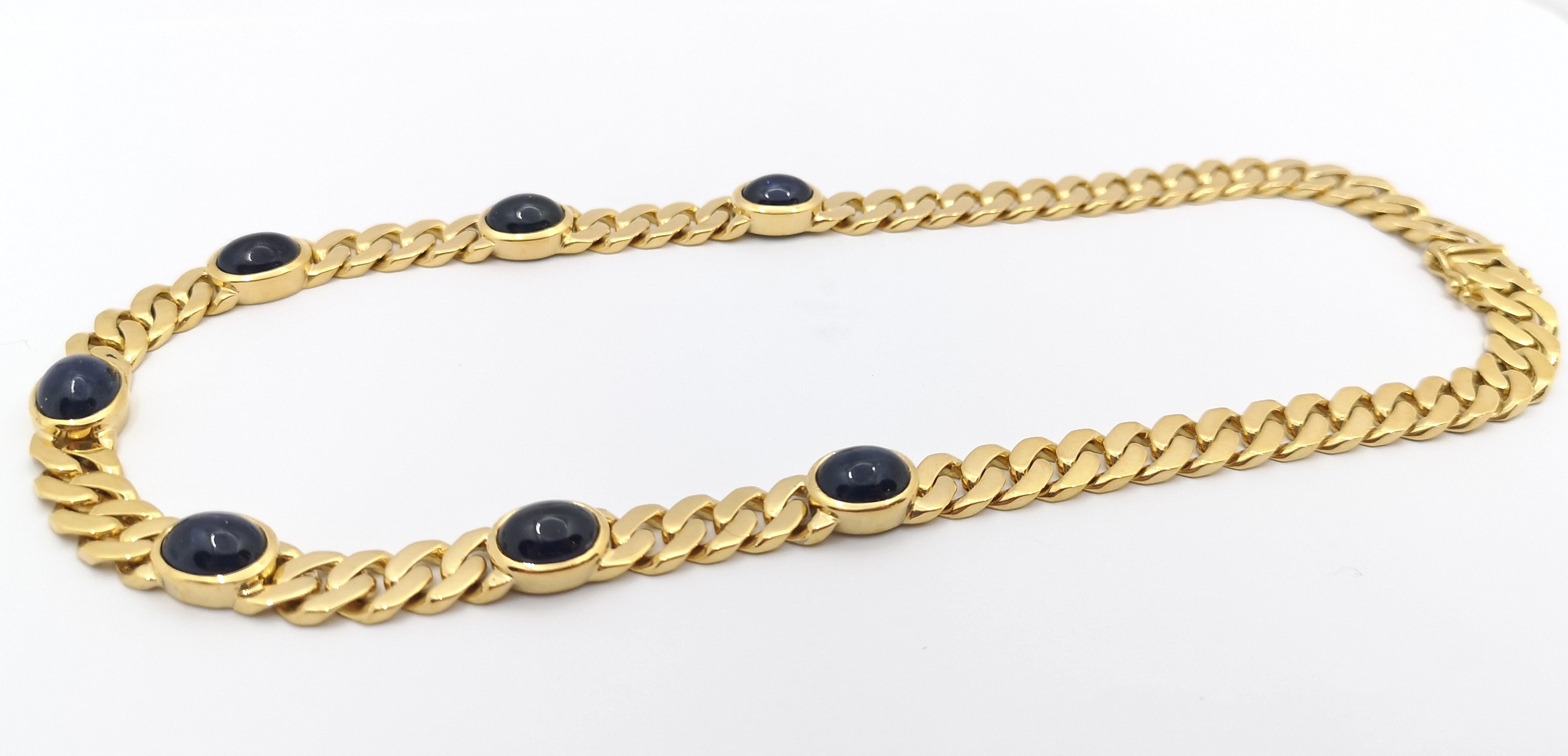 Cabochon Blue Sapphire Necklace set in 18K Gold Settings For Sale 2