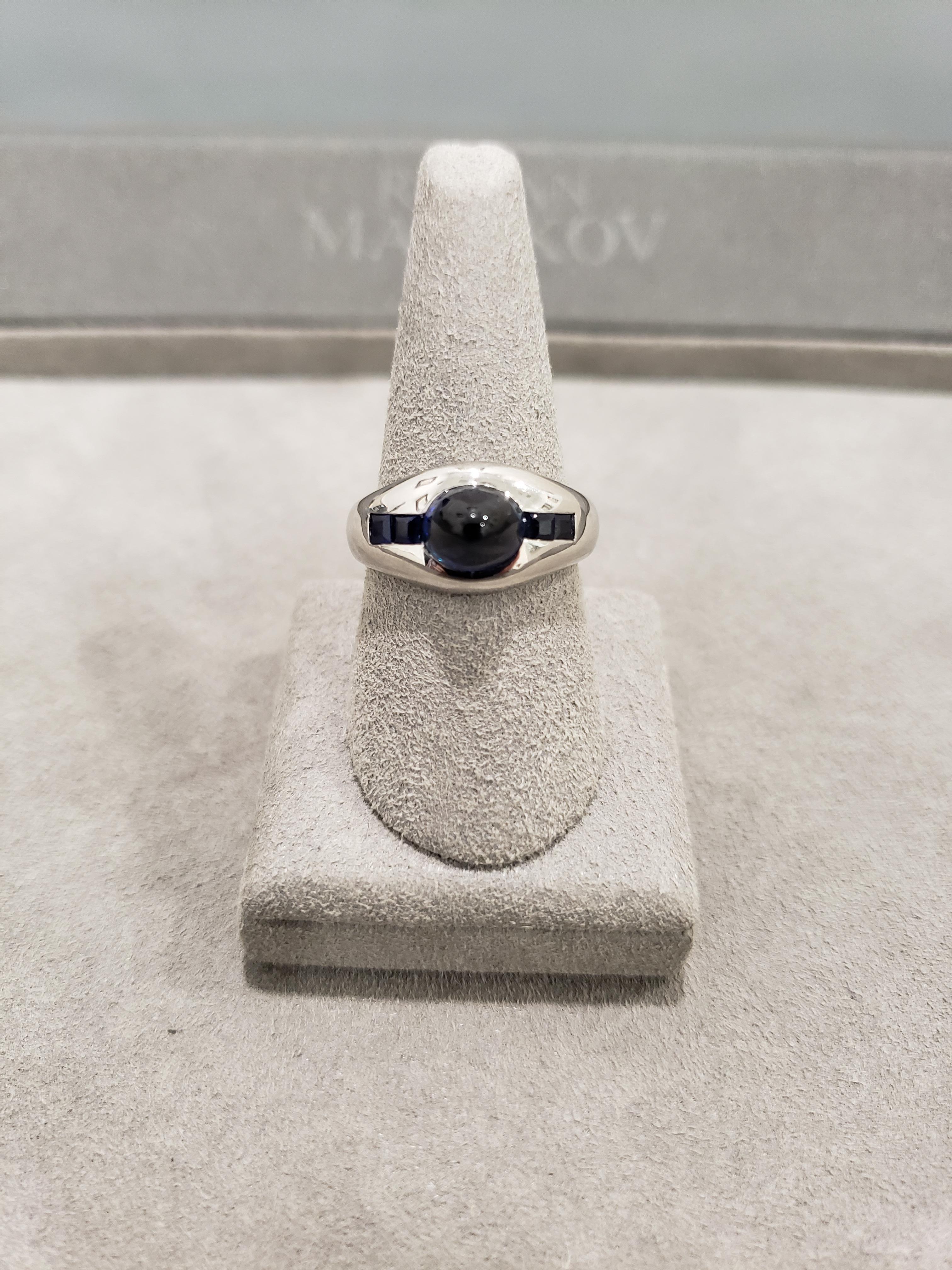 Women's or Men's Cabochon Blue Sapphire Platinum Ring For Sale