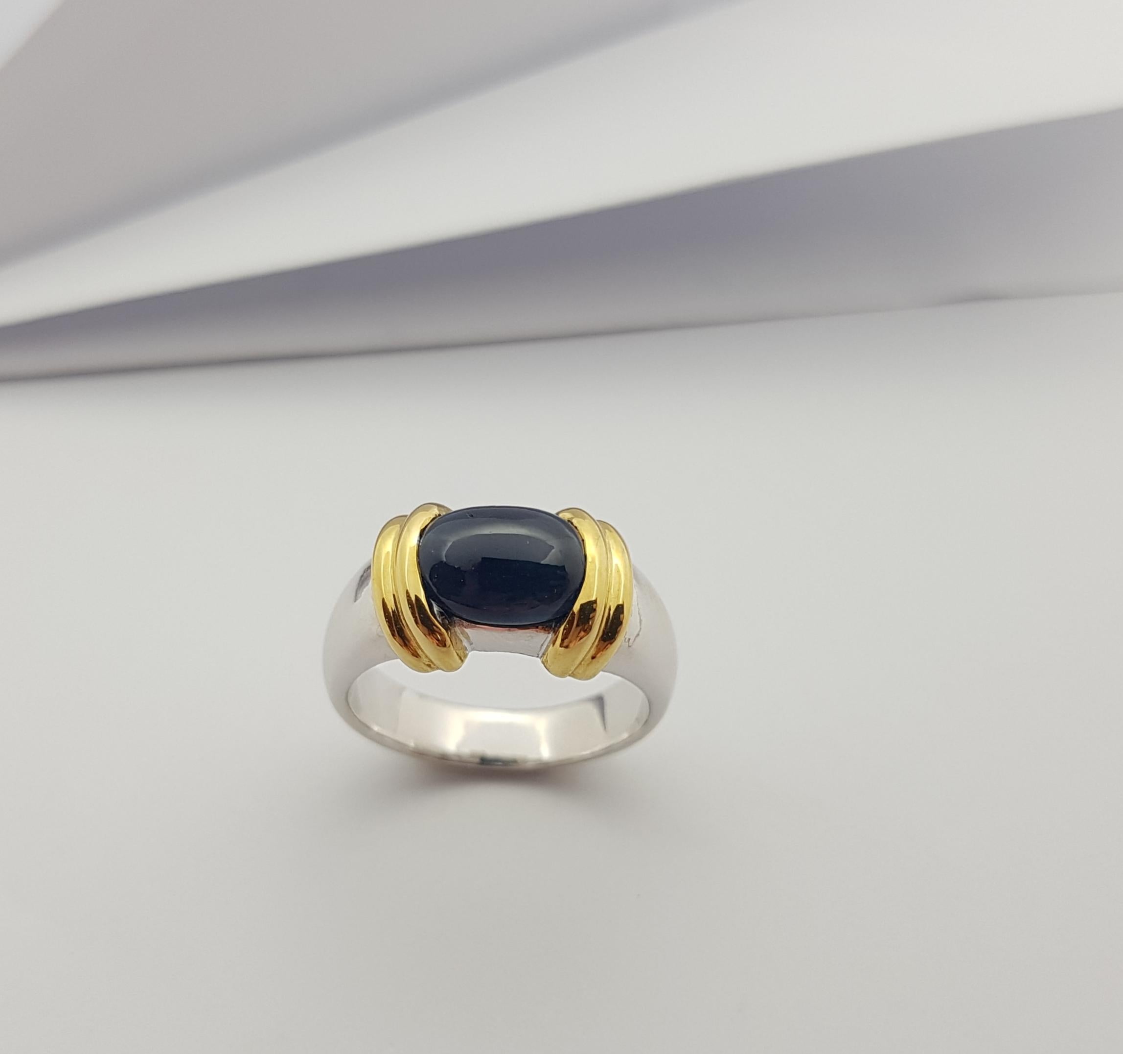 Cabochon Blue Sapphire Ring Set in 18 Karat White Gold Settings For Sale 9