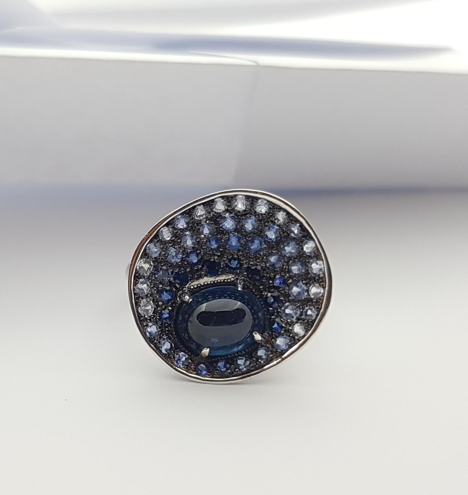 Cabochon Blue Sapphire with Blue Sapphire Rings Set in 18 Karat White Gold For Sale 7