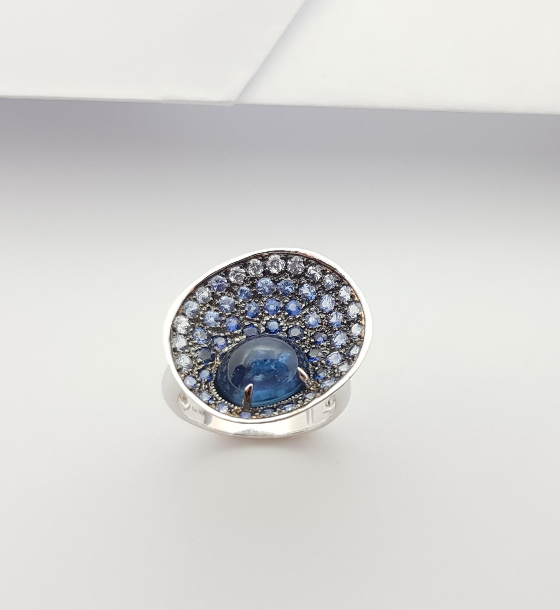 Cabochon Blue Sapphire with Blue Sapphire Rings Set in 18 Karat White Gold For Sale 10