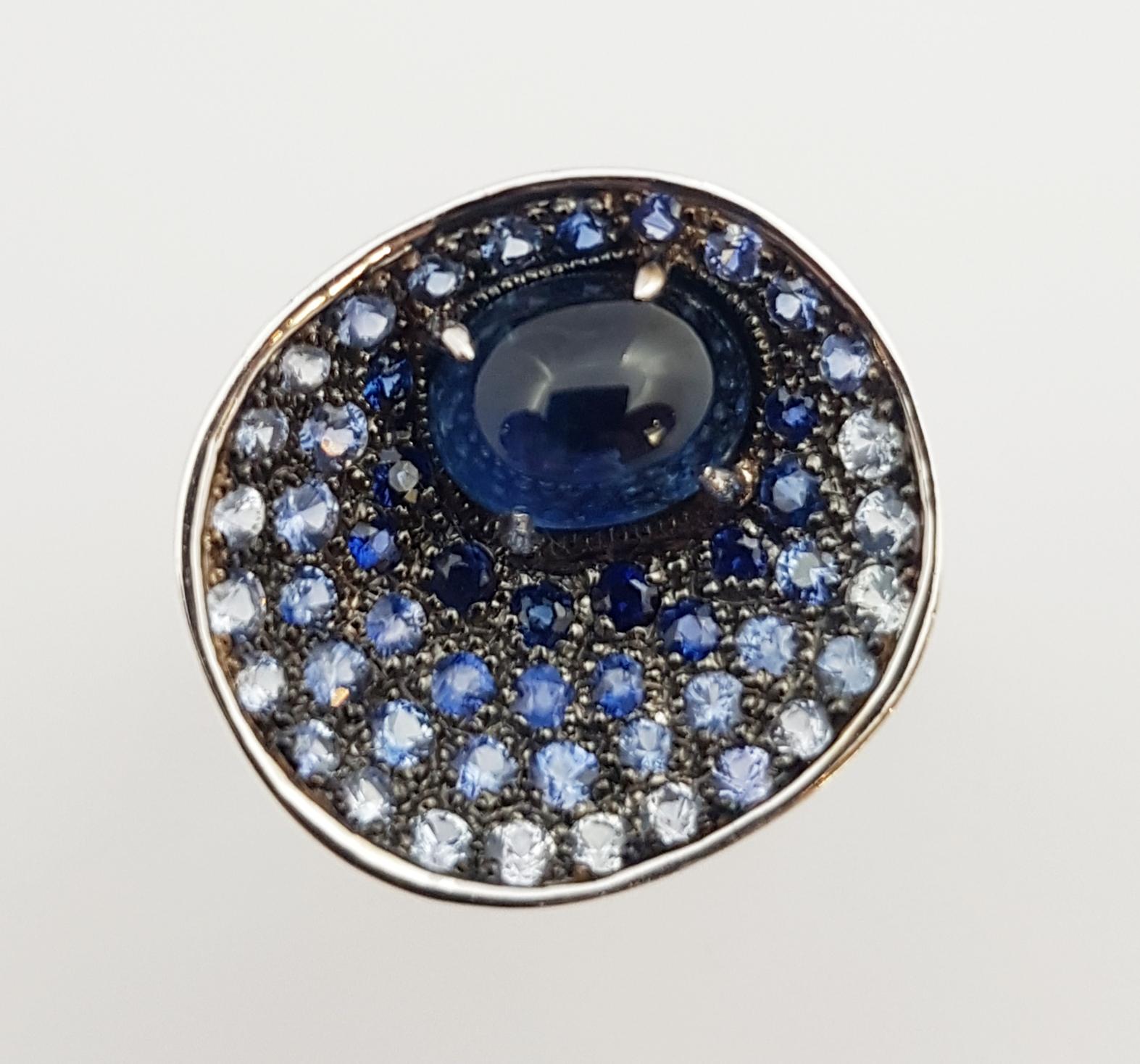 Cabochon Blue Sapphire with Blue Sapphire Rings Set in 18 Karat White Gold For Sale 3