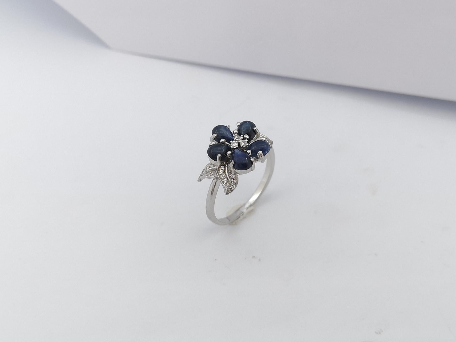 Cabochon Blue Sapphire with Cubic Zirconia Ring set in Silver Settings For Sale 13
