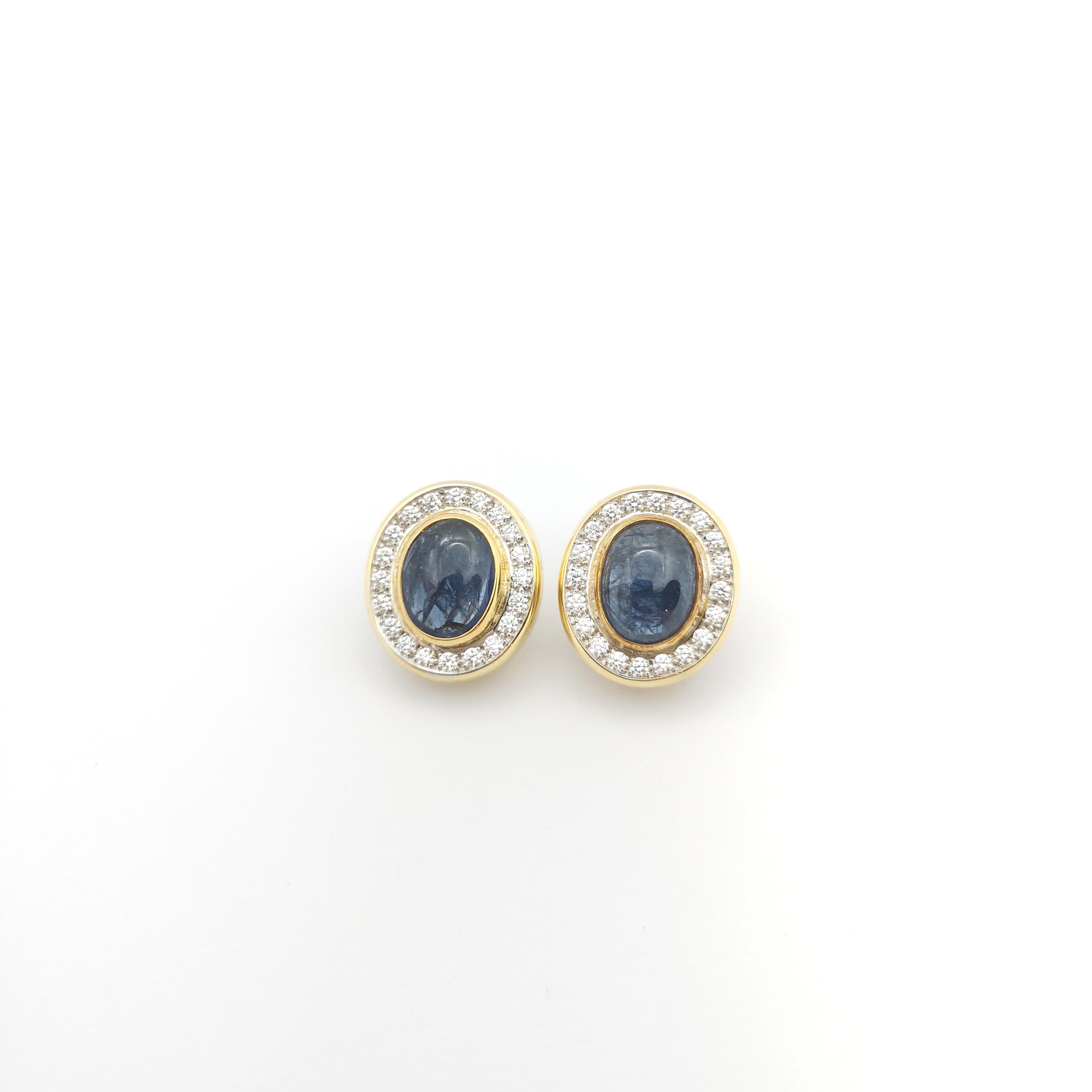 Cabochon Blue Sapphire with Diamond Earrings set in 18K Gold Settings In New Condition For Sale In Bangkok, TH