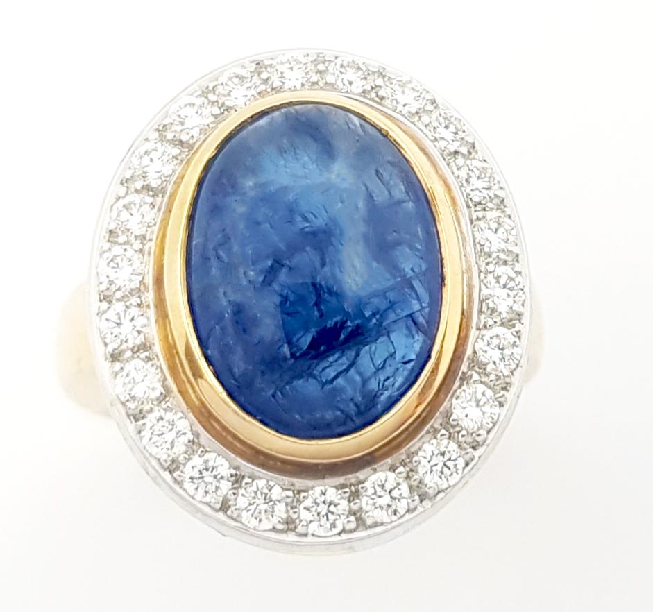Cabochon Blue Sapphire with Diamond Ring set in 18K Gold Settings For Sale 7