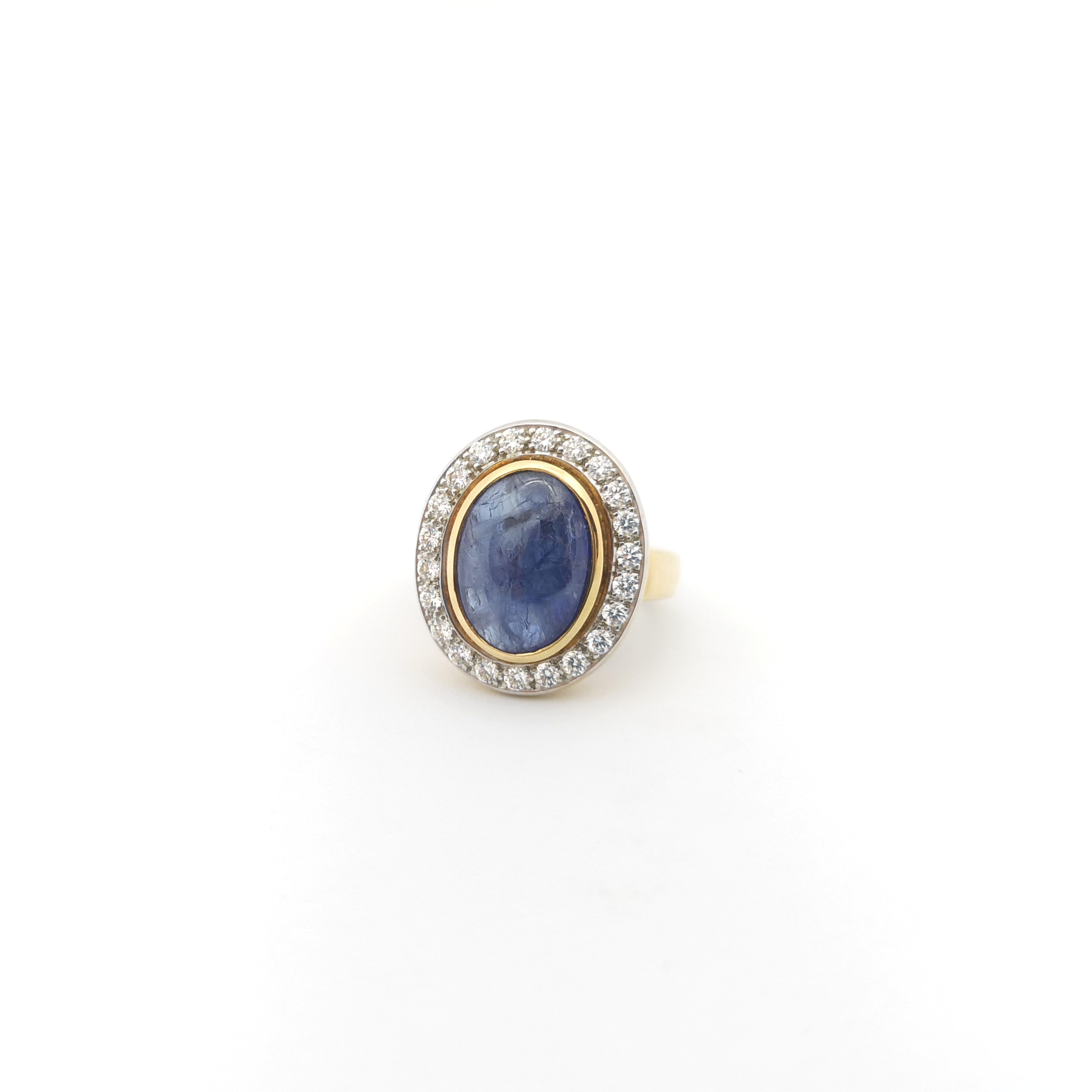 Cabochon Blue Sapphire with Diamond Ring set in 18K Gold Settings For Sale 2