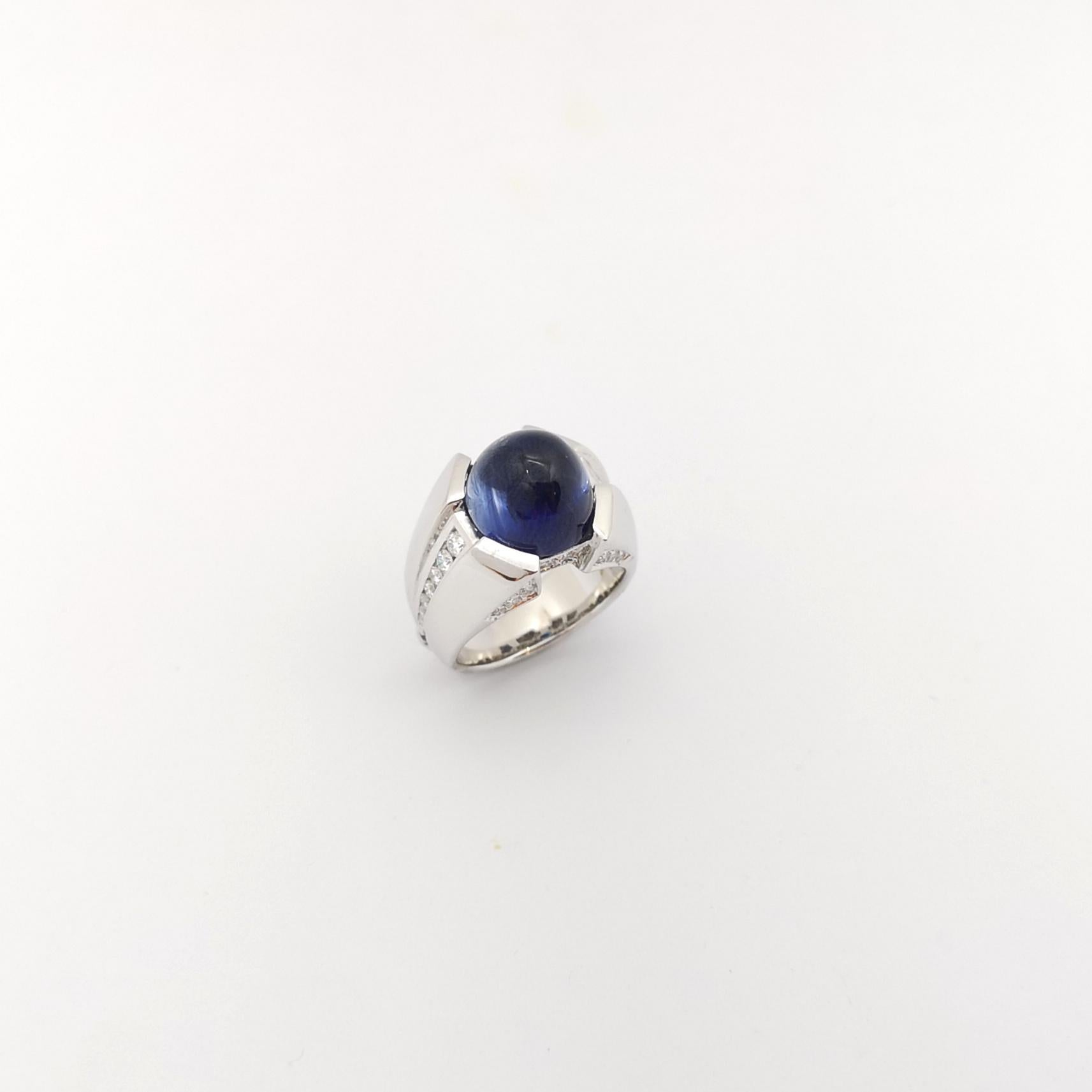 Cabochon Blauer Saphir mit Diamantring in 18K Weißgoldfassung im Angebot 9