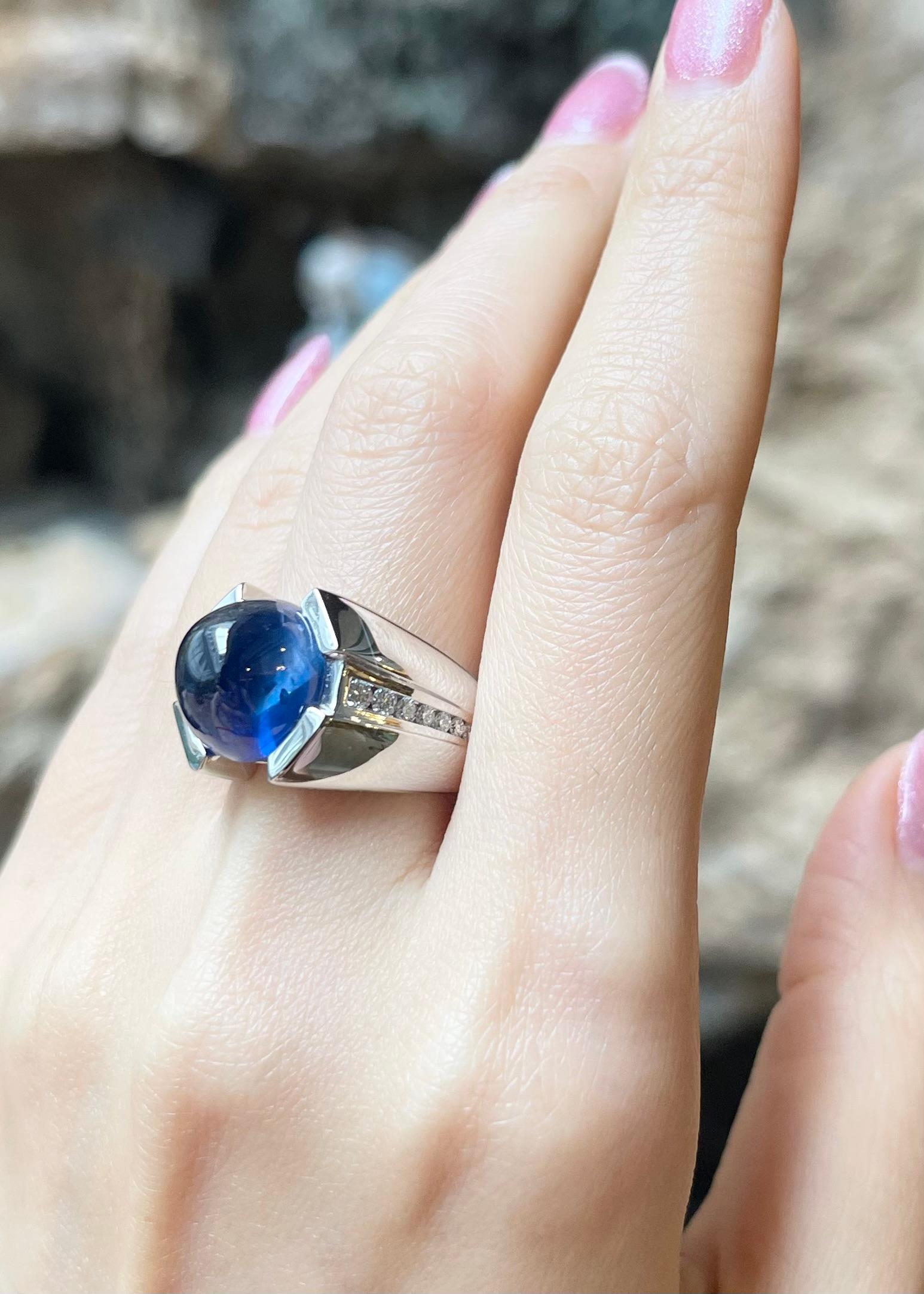 Cabochon Blauer Saphir mit Diamantring in 18K Weißgoldfassung für Damen oder Herren im Angebot