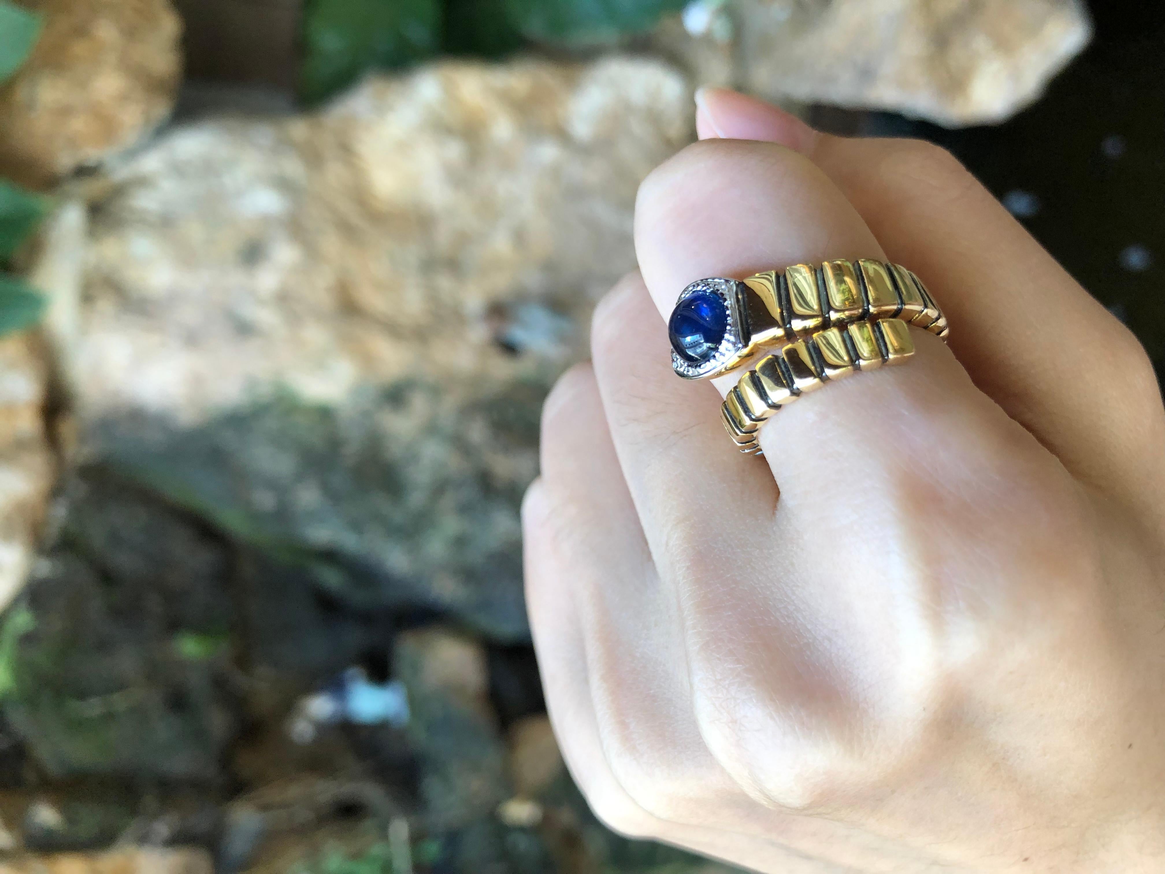 Cabochon Blue Sapphire with Diamond Serpent Ring Set in 18 Karat Gold Settings For Sale 2