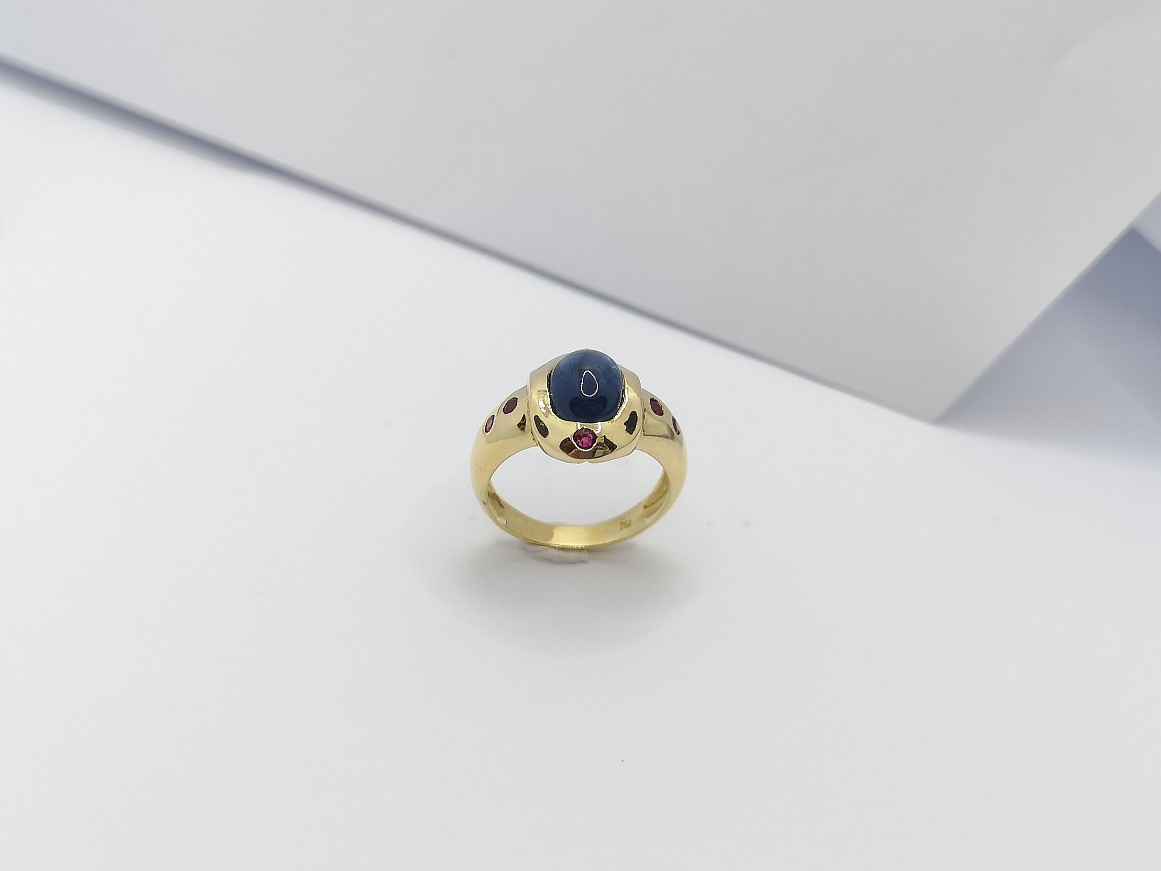Cabochon Blue Sapphire with Ruby Ring Set in 18 Karat Gold Settings 5