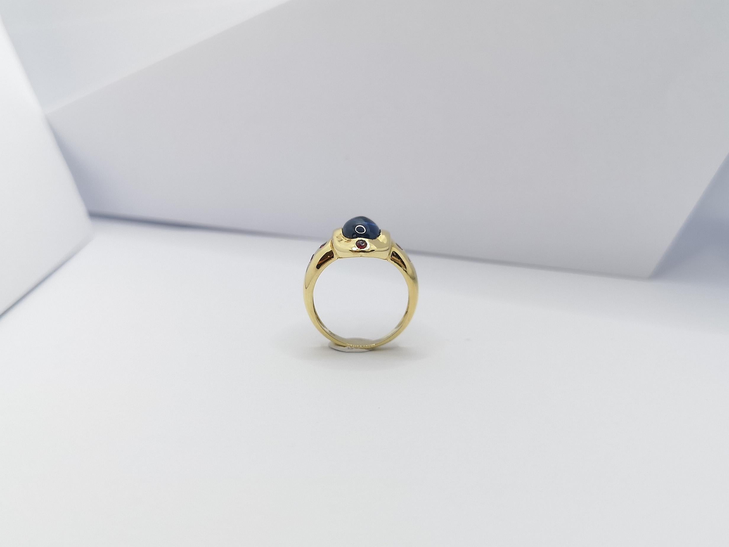 Cabochon Blue Sapphire with Ruby Ring Set in 18 Karat Gold Settings 9