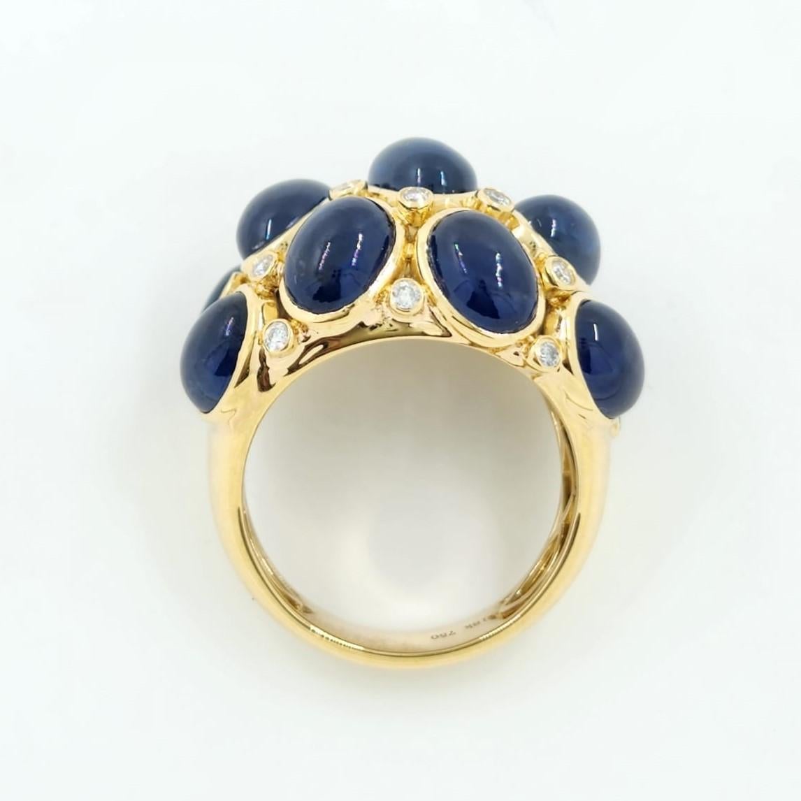 Art Deco Cabochon Blue Sapphires Diamond Dome Ring in 18 Karat Yellow Gold For Sale