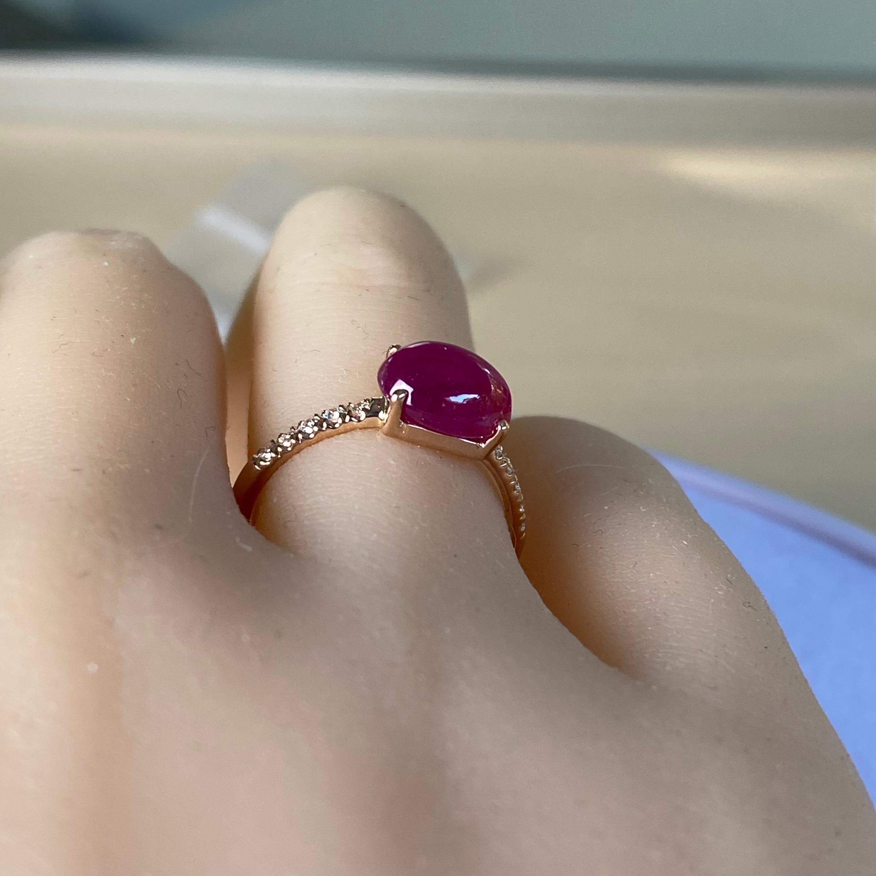 Cabochon Burma Ruby 2.80 Carat Diamond 0.25 Carat Rose Gold Cocktail Ring For Sale 1