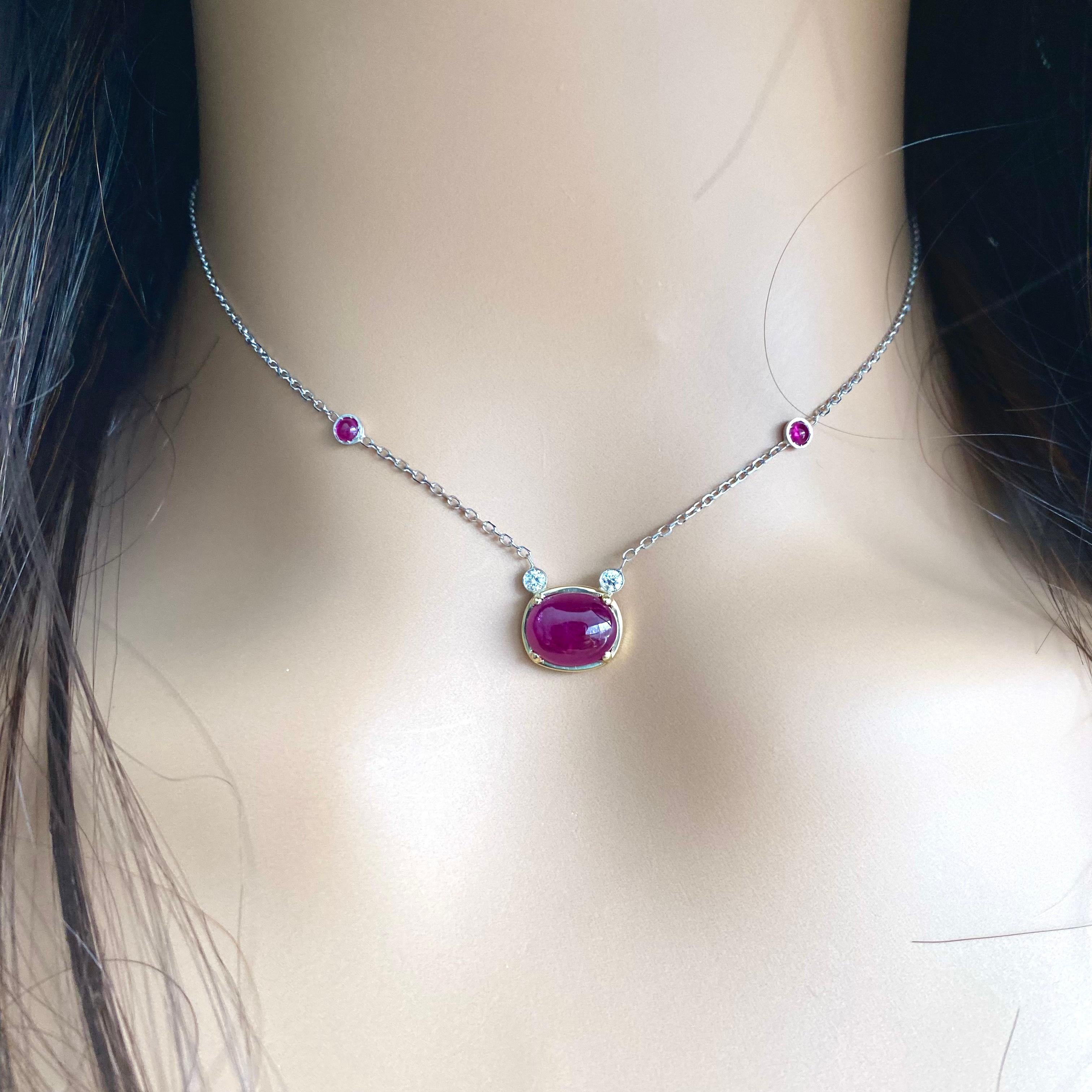 Women's Cabochon Burma Ruby 3.54 Carat Diamonds 0.10 Carat Gold 16 Inch Necklace Pendant For Sale