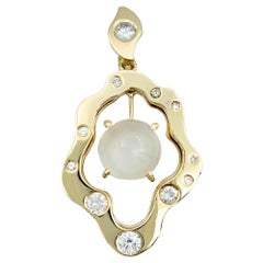 Pendentif asymétrique en or 14 carats, pierre de lune cabochon œil de chat et diamant