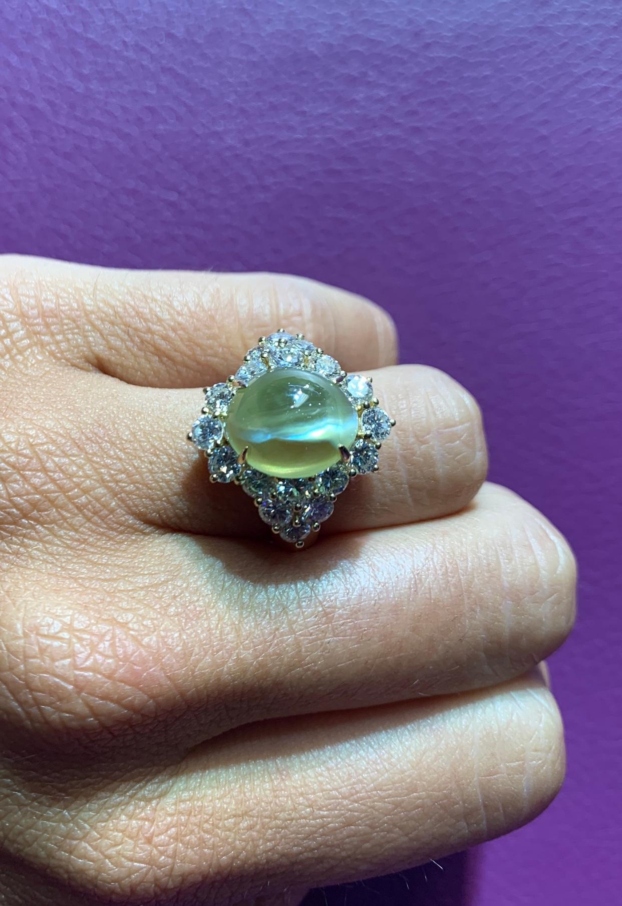 Cabochon Chrysoberyl Cats Eye and Diamond Ring For Sale 1